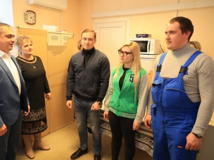 Фельдшеров Дзержинской городской больницы поздравили с профессиональным праздником
