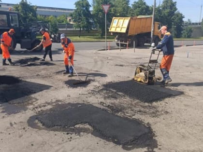 В Люберцах на дорогах заделали более 22 тысяч ям
