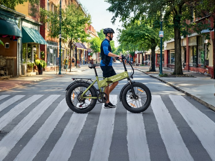 BK-FS08E-GY_Street.jpg