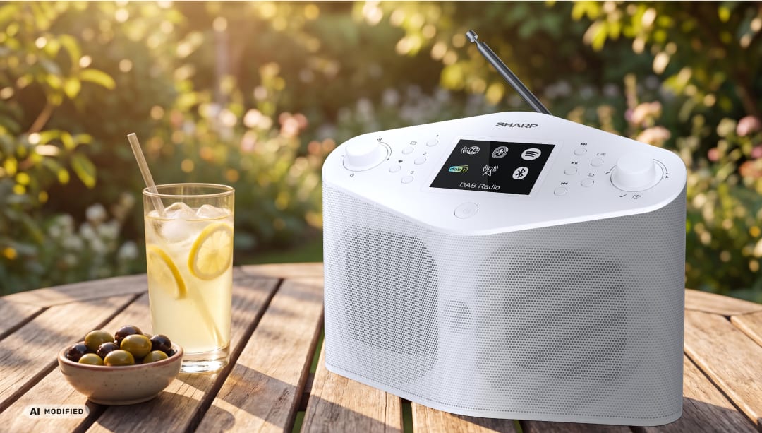 SmartRadio640_Stereo_WH_00.jpg
