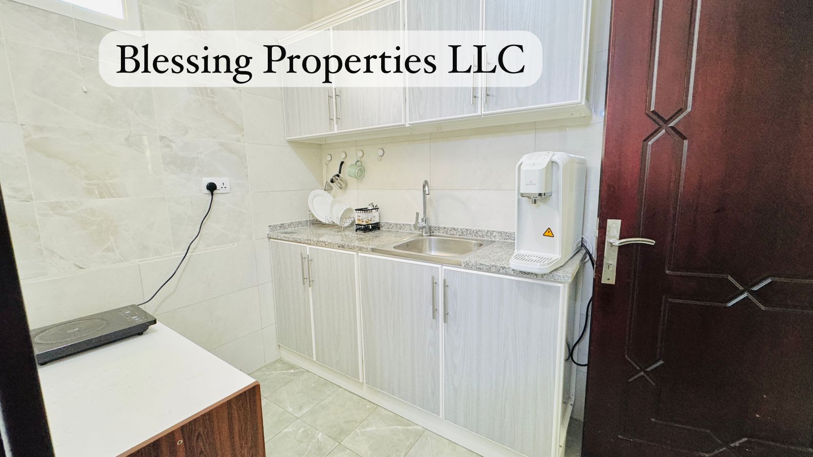 Fully furnished studio with rooftop - photo 11