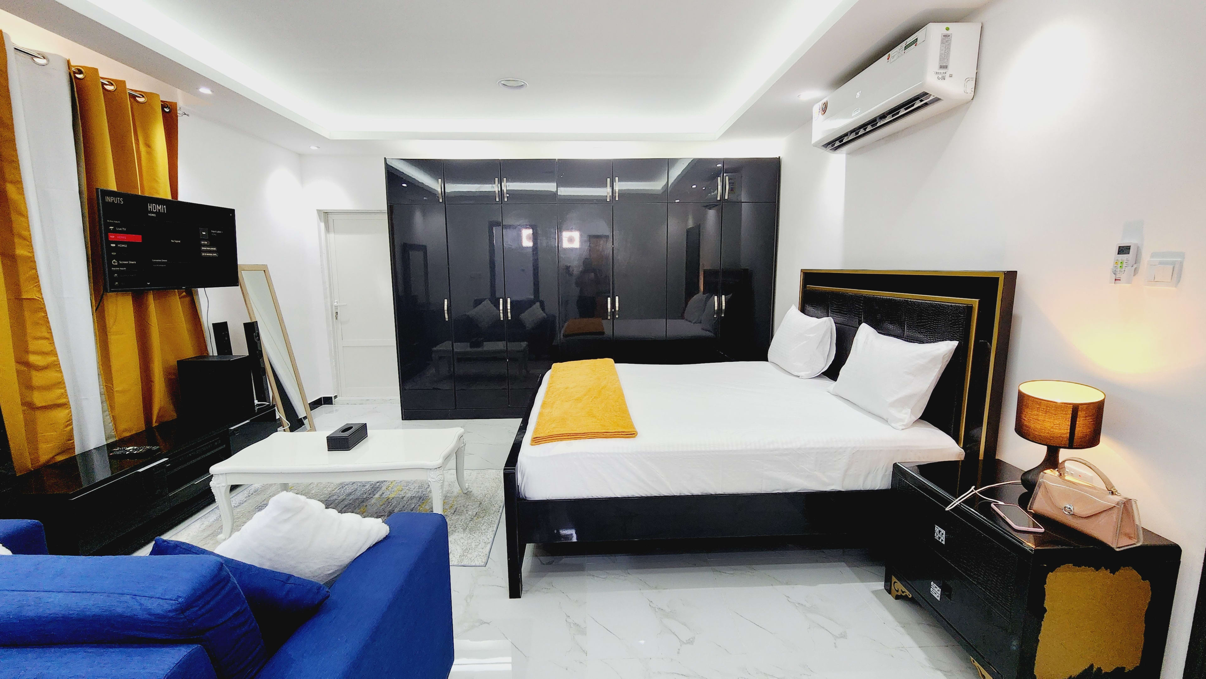 Fully furnished studio with balcony - photo 4