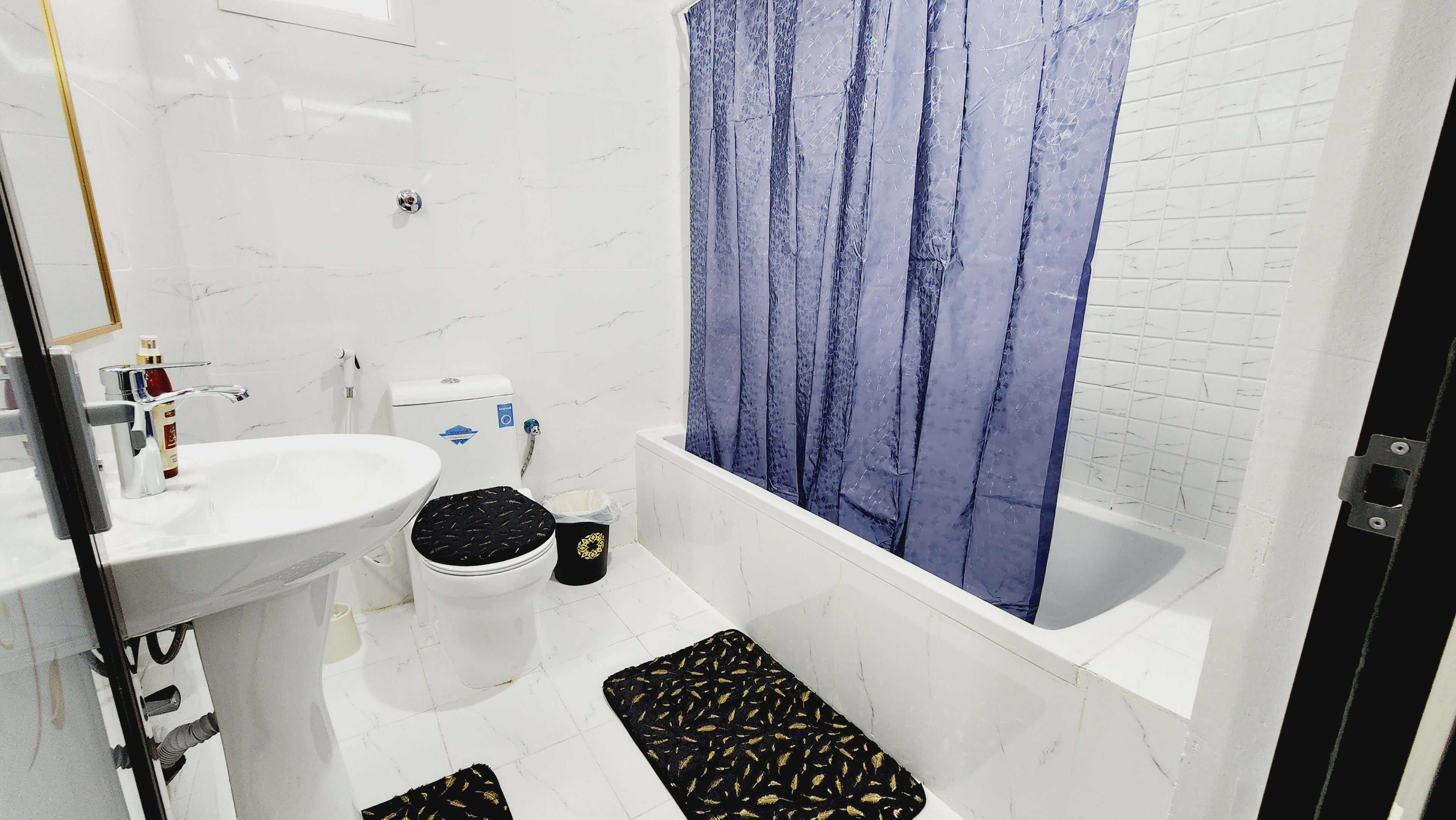 Fully furnished studio with balcony - photo 5