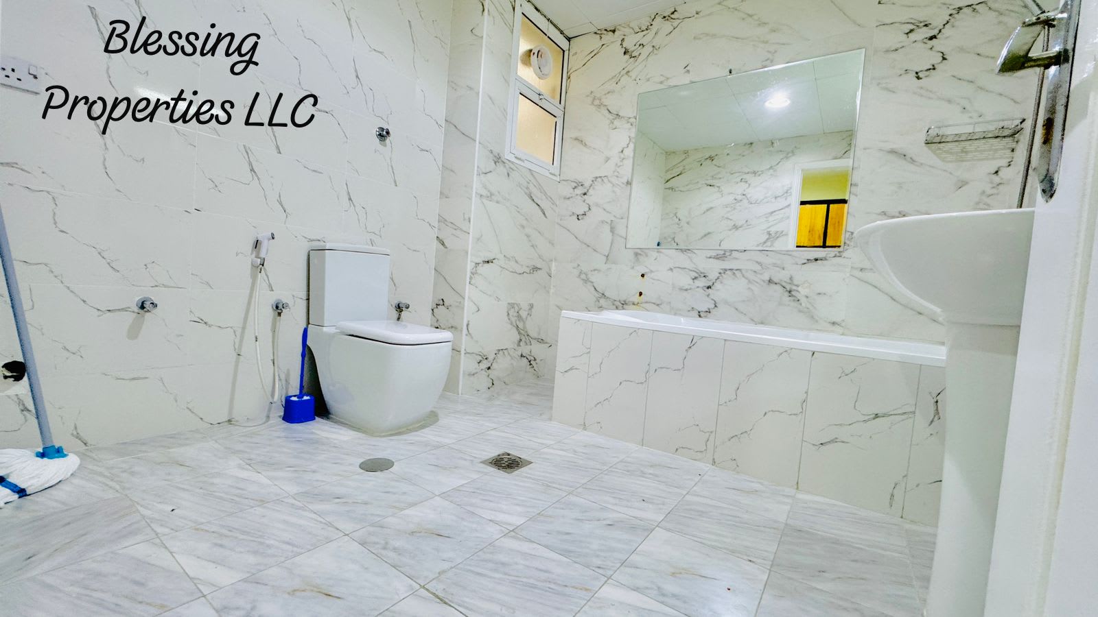 Fully furnished huge studio apartment - photo 11
