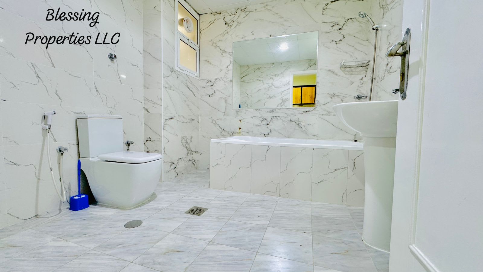 Fully furnished huge studio apartment - photo 12