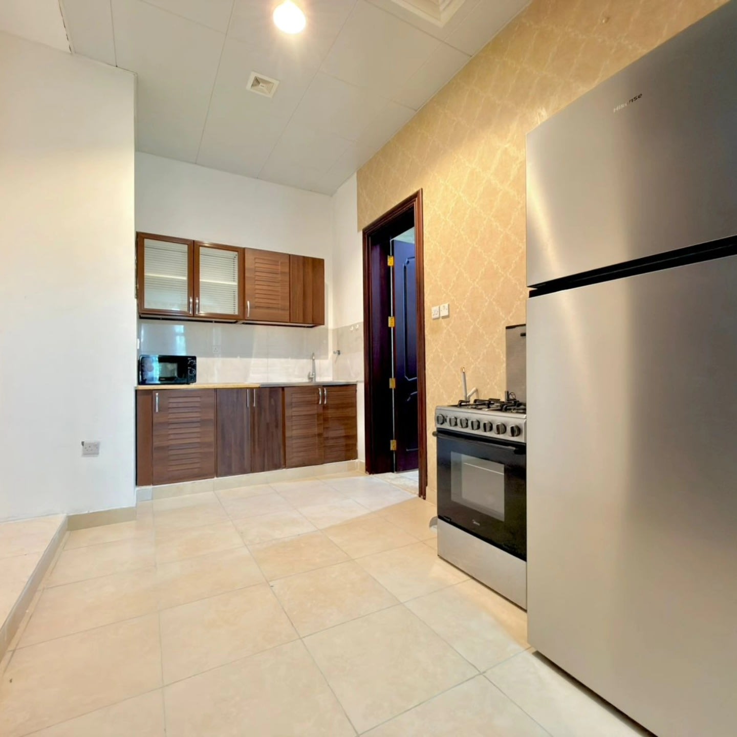 Fully Furnished One Bedroom Apartment - photo 10