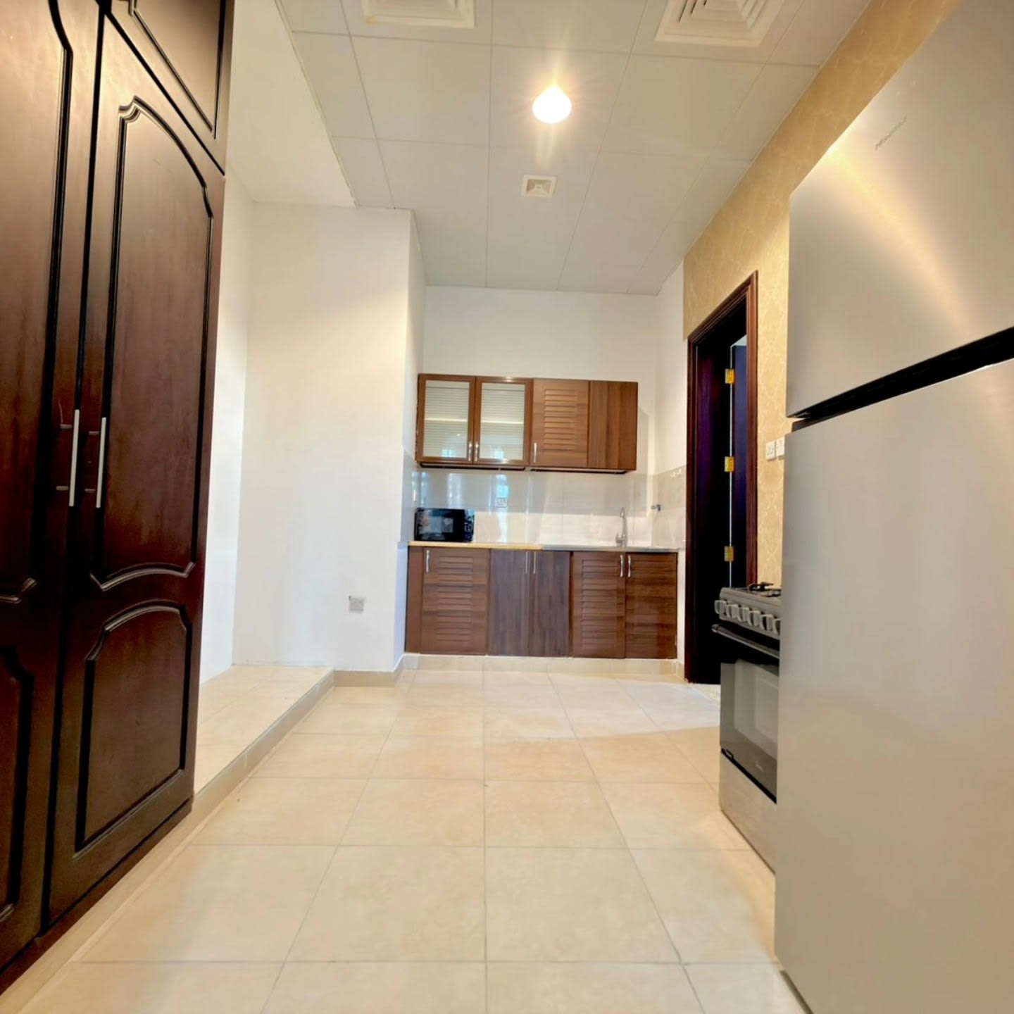 Fully Furnished One Bedroom Apartment - photo 15