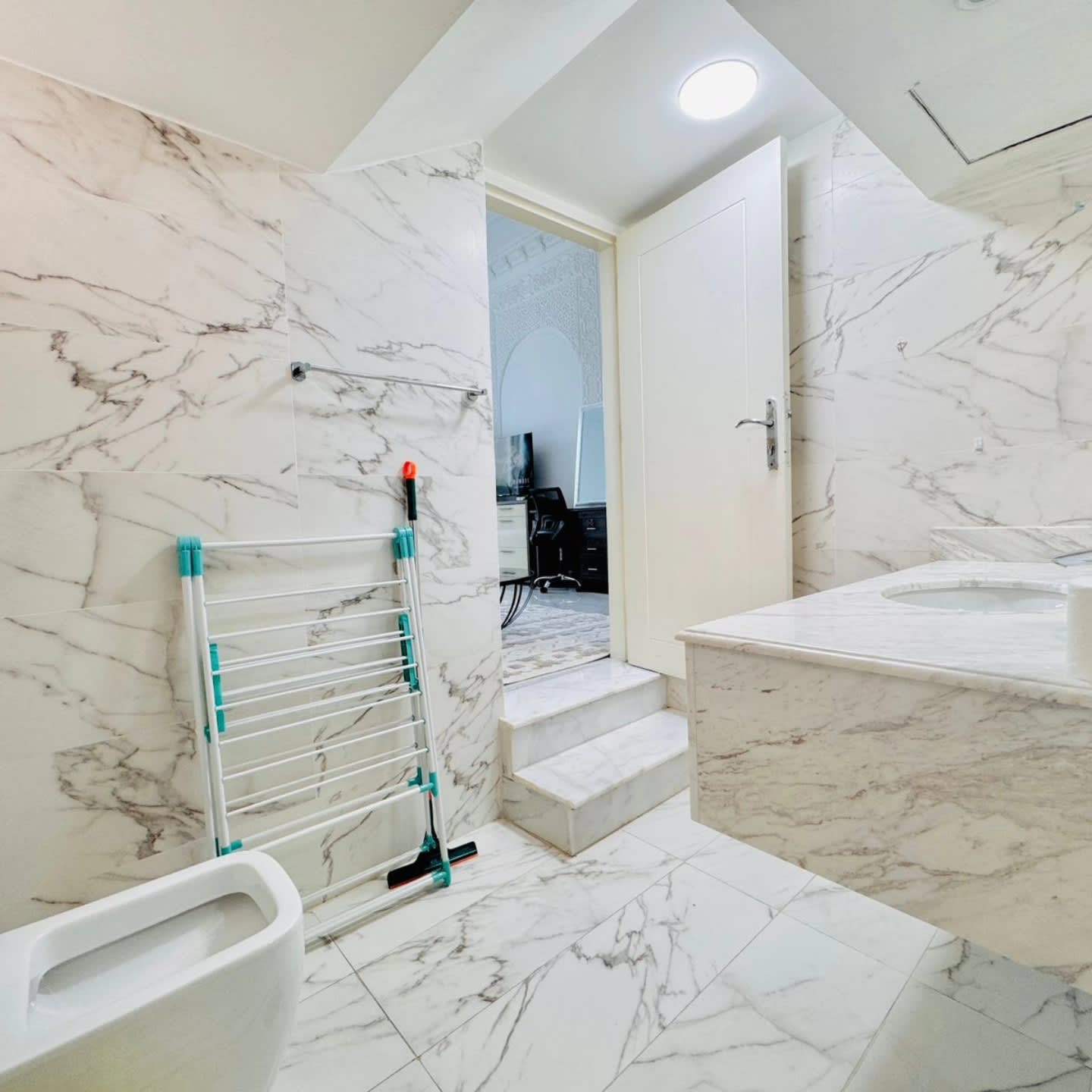 Fully Furnished Studio Apartment - photo 7