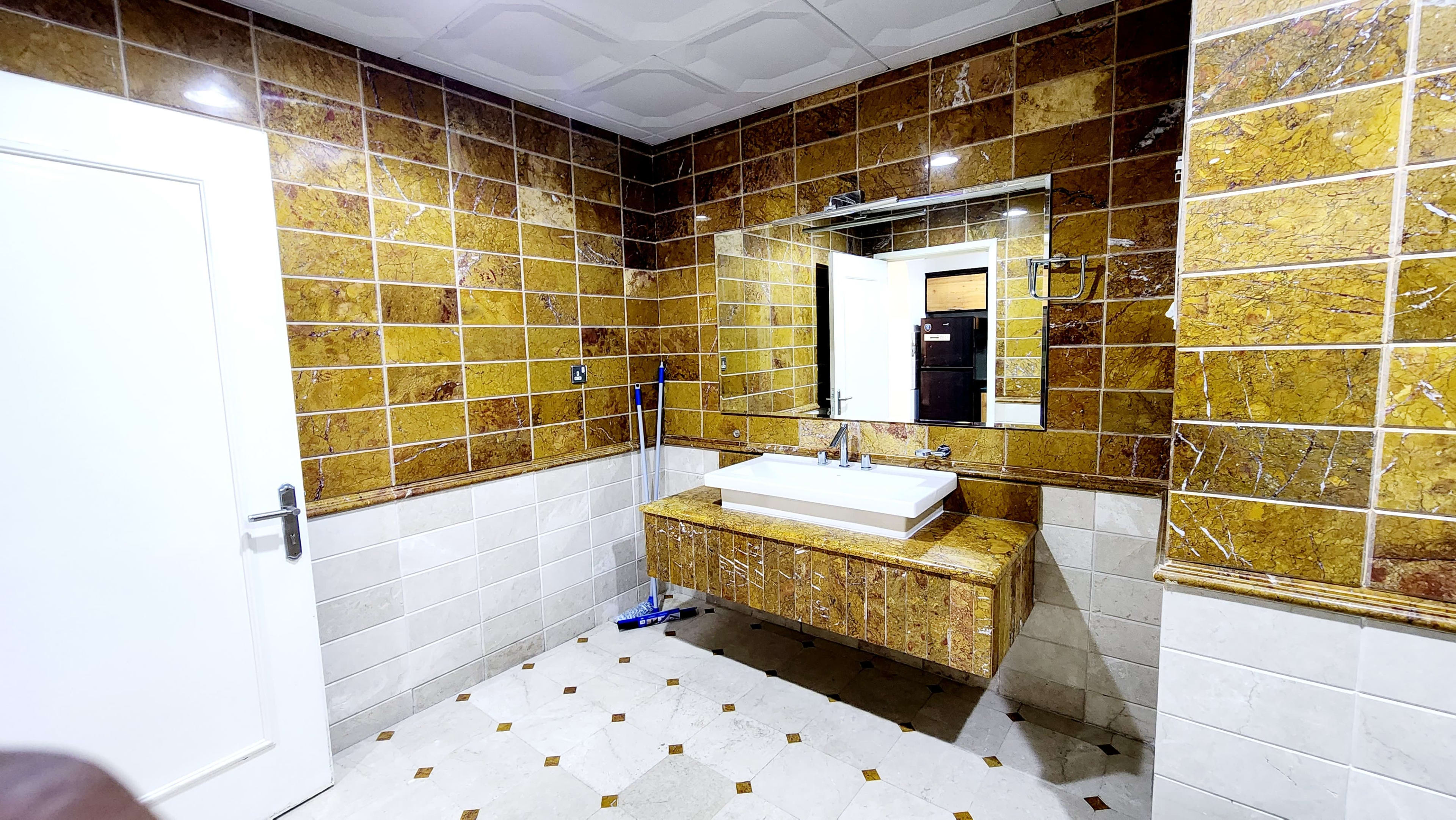 Fully furnished studio apartment - photo 6