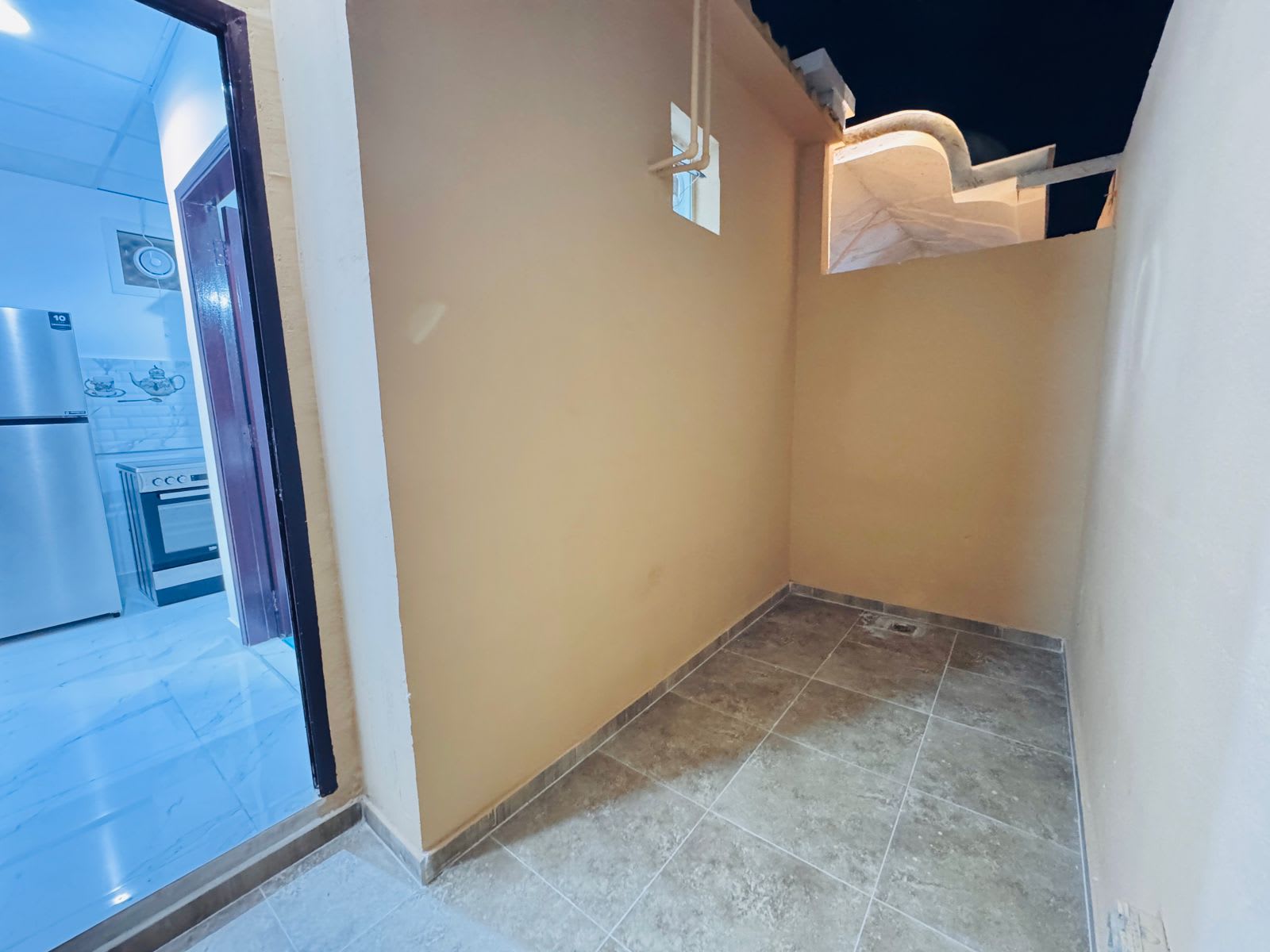 Fully furnished 1BHK - photo 6
