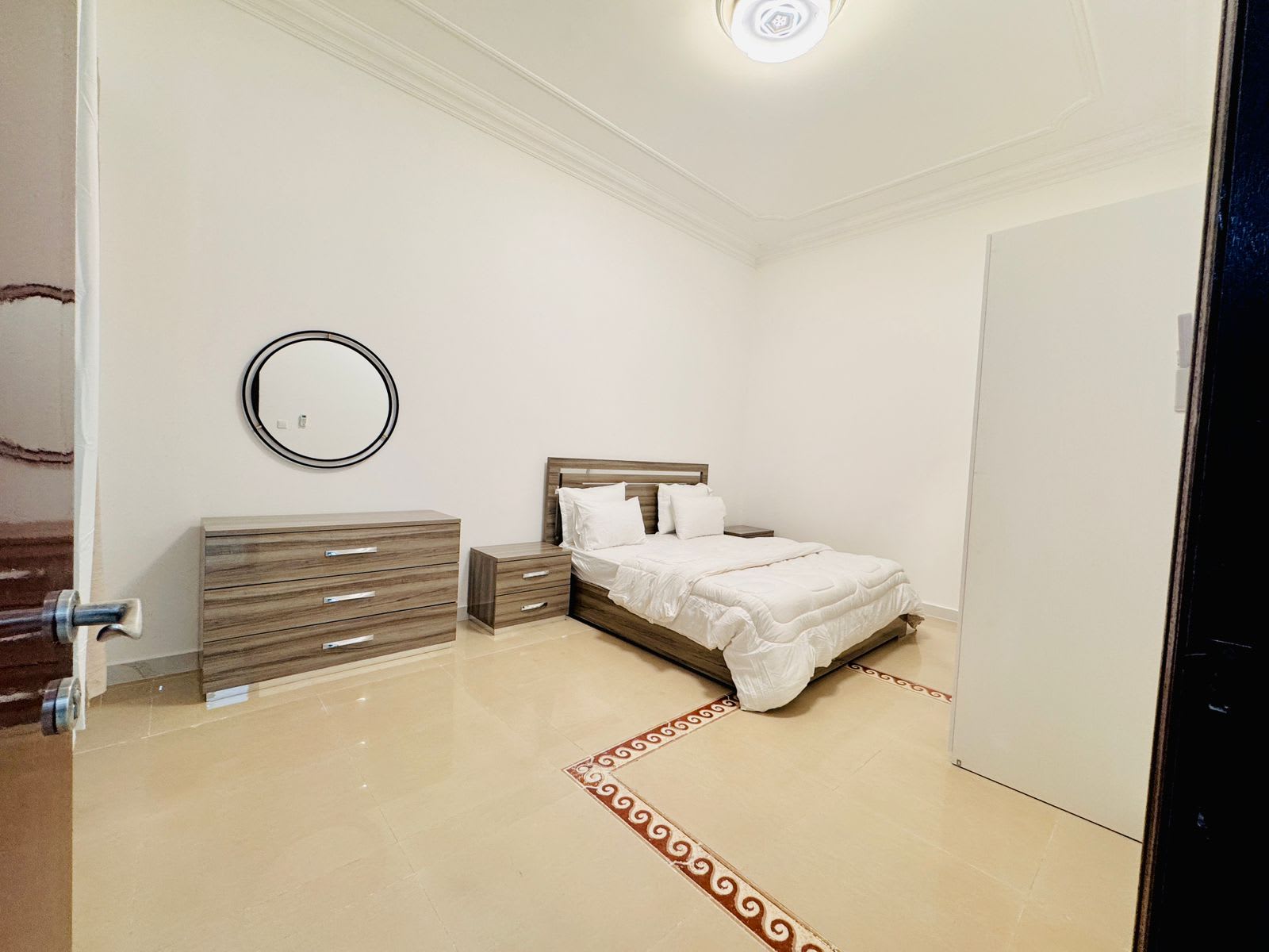 Fully furnished 1BHK - photo 5