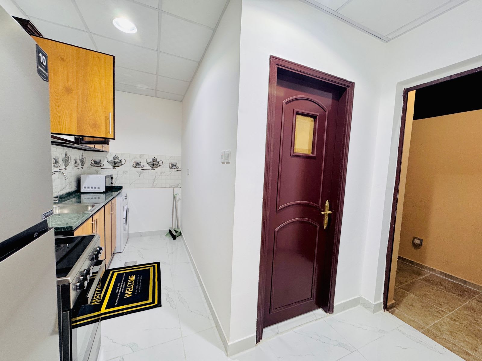 Fully furnished 1BHK - photo 4