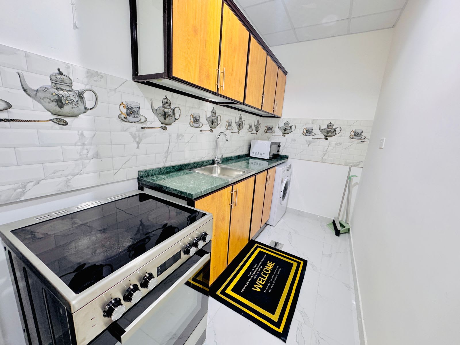 Fully furnished 1BHK - photo 8