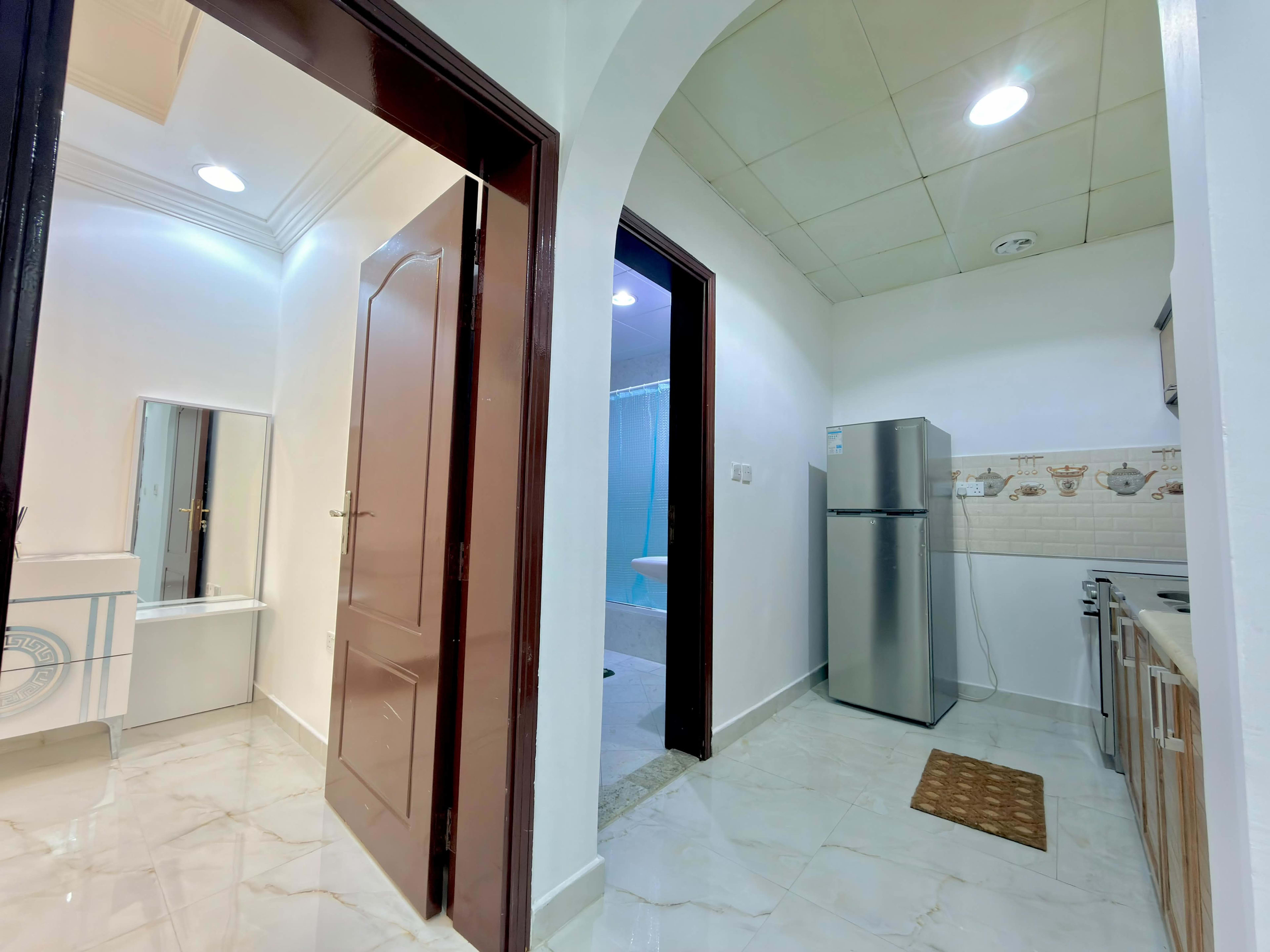 Fully furnished 1BHK - photo 4