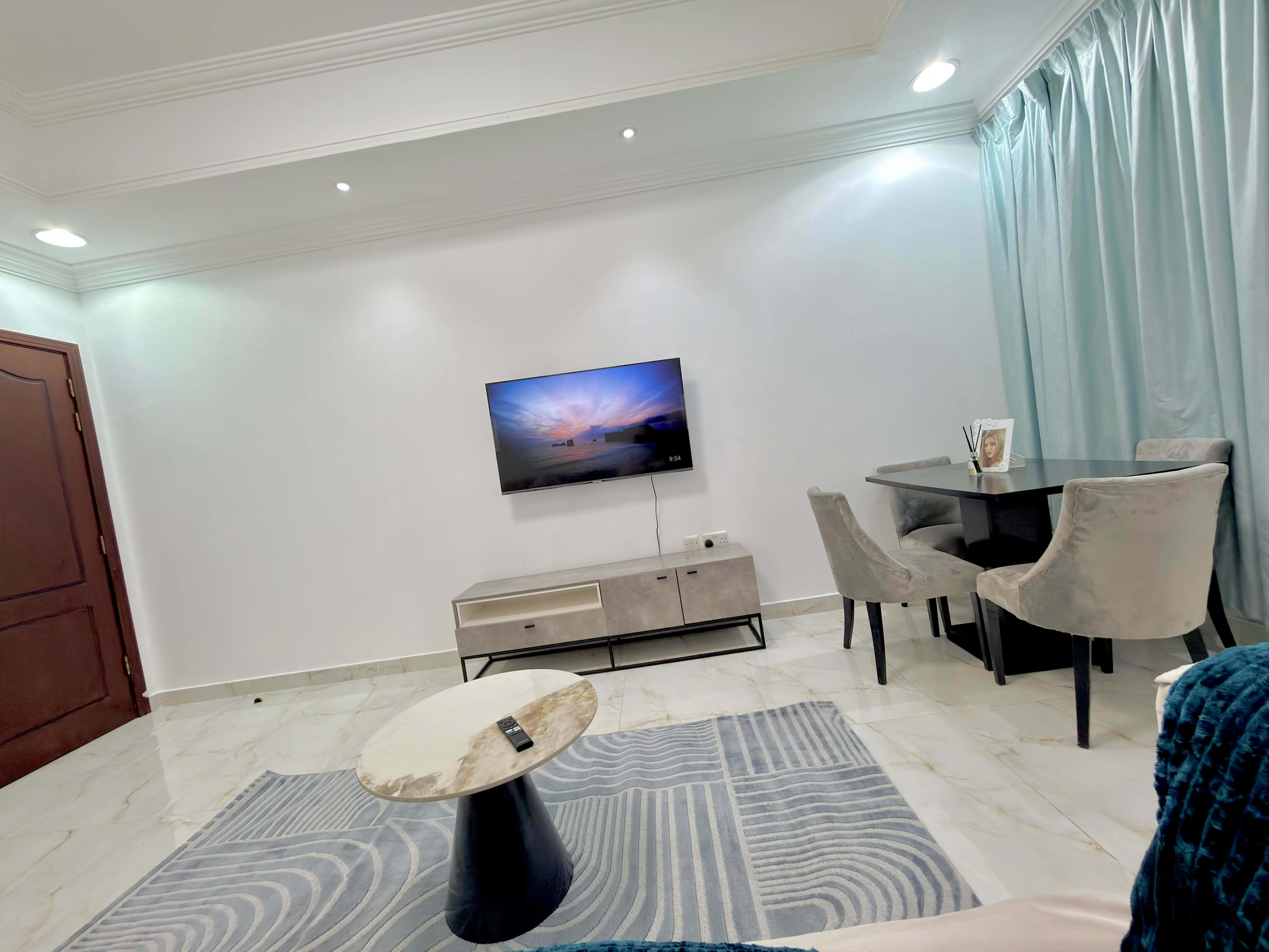 Fully furnished 1BHK - photo 6