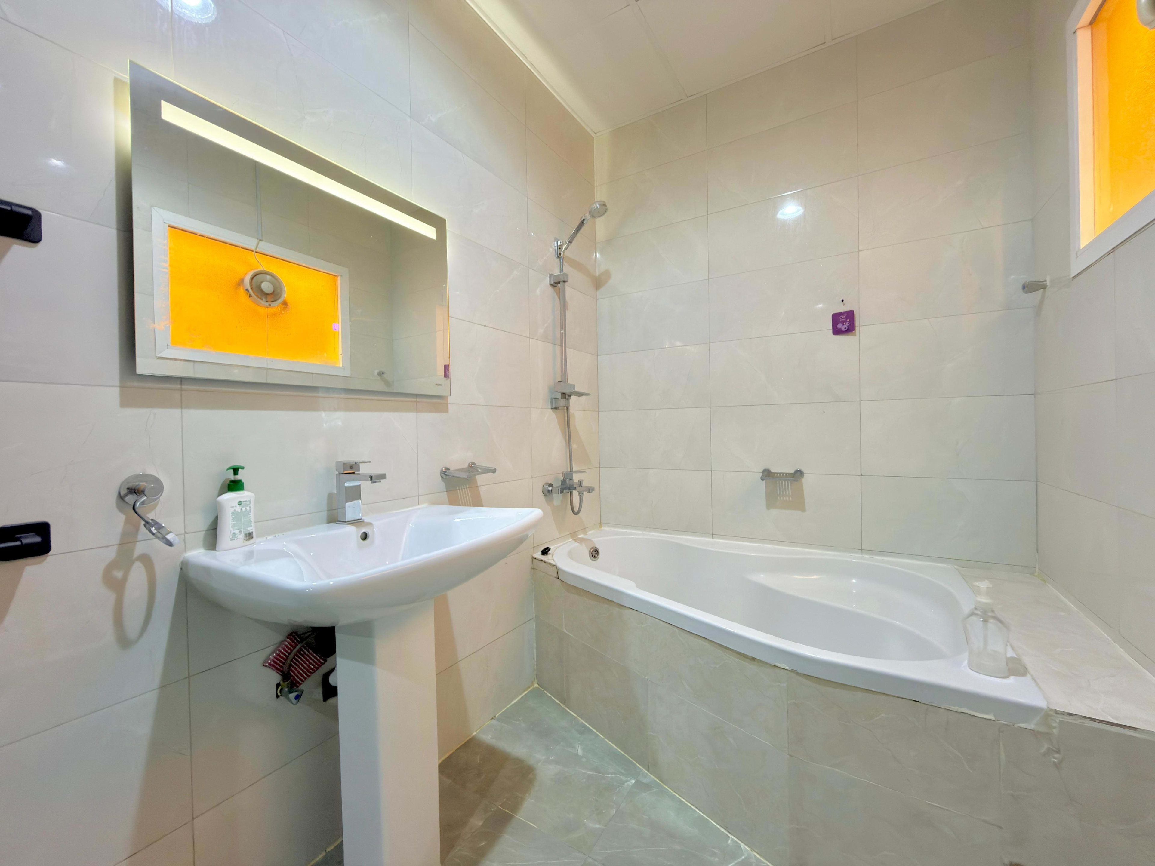 Extra-Large Fully Furnished 1BHK — Opposite Mushrif Mall, Al Mushrif - photo 24