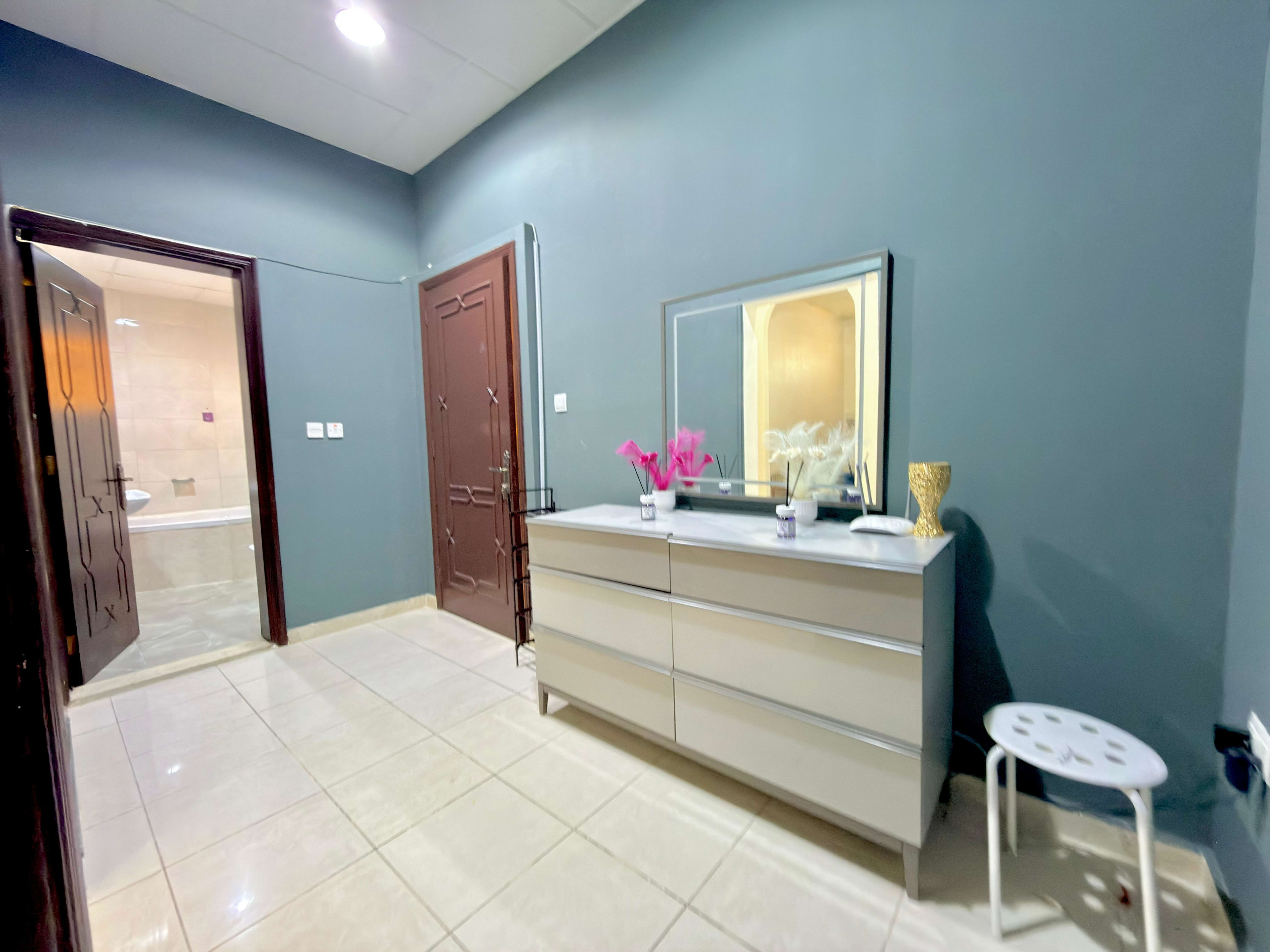 Extra-Large Fully Furnished 1BHK — Opposite Mushrif Mall, Al Mushrif - photo 16