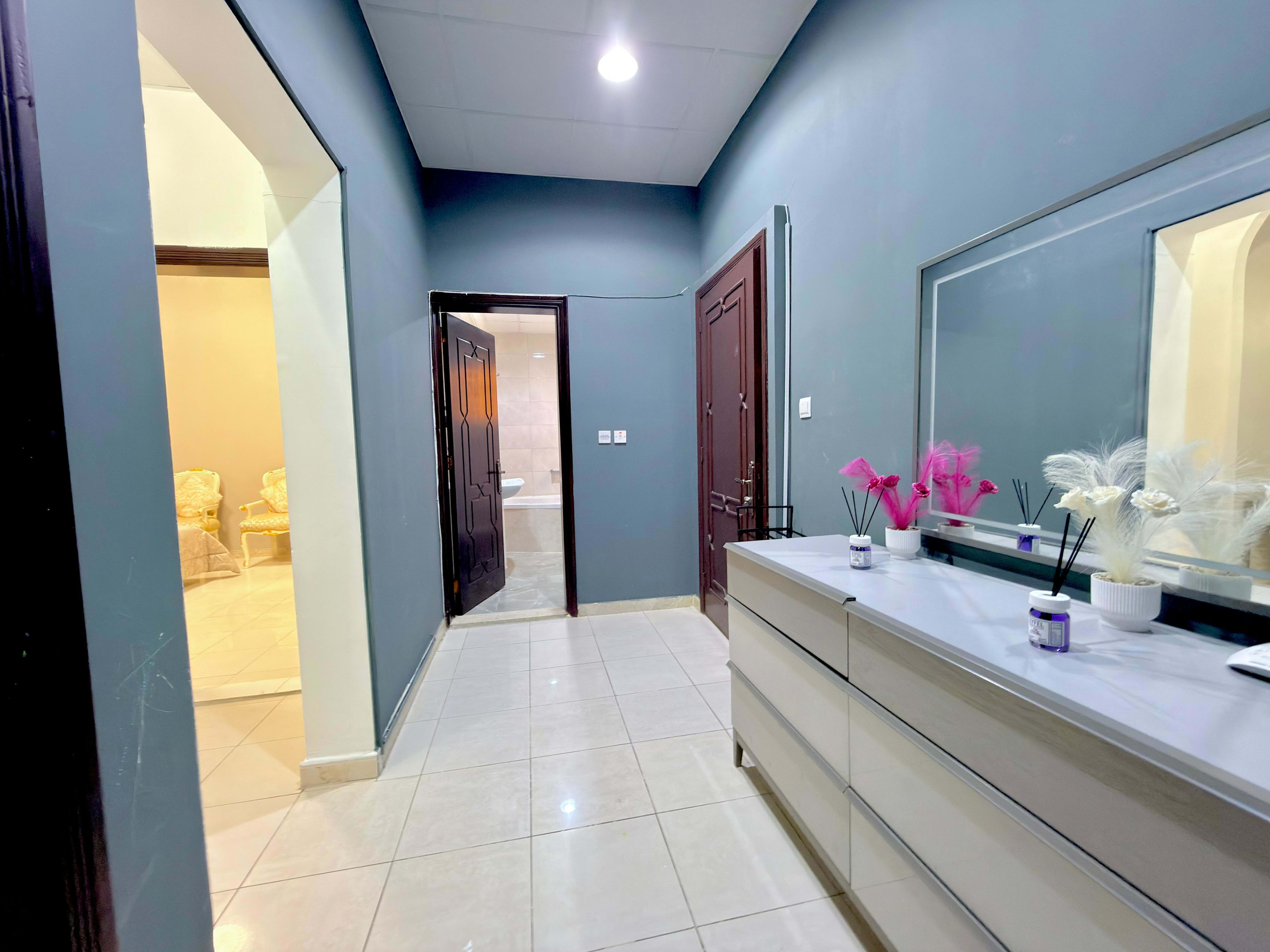 Extra-Large Fully Furnished 1BHK — Opposite Mushrif Mall, Al Mushrif - photo 14
