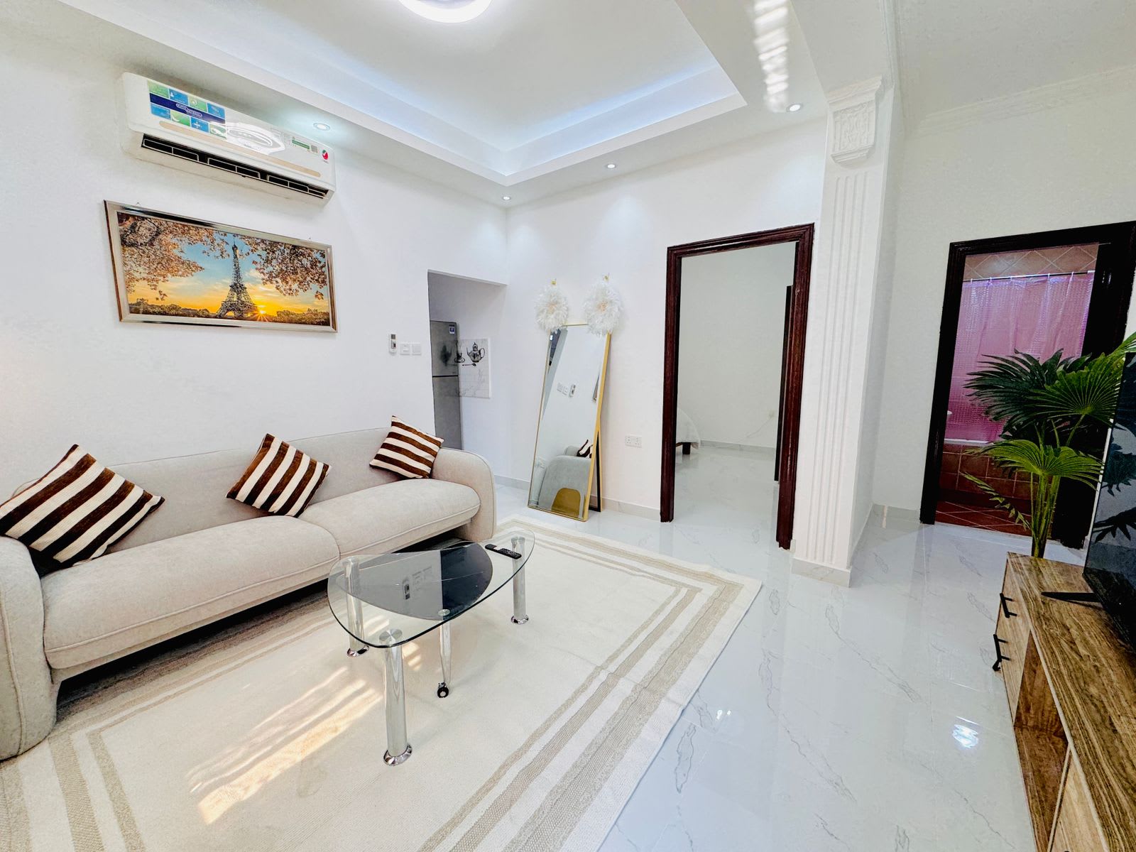 Fully Furnished 1BHK Near ADNEC — Rabdan Street, Mushrif, Abu Dhabi - photo 1