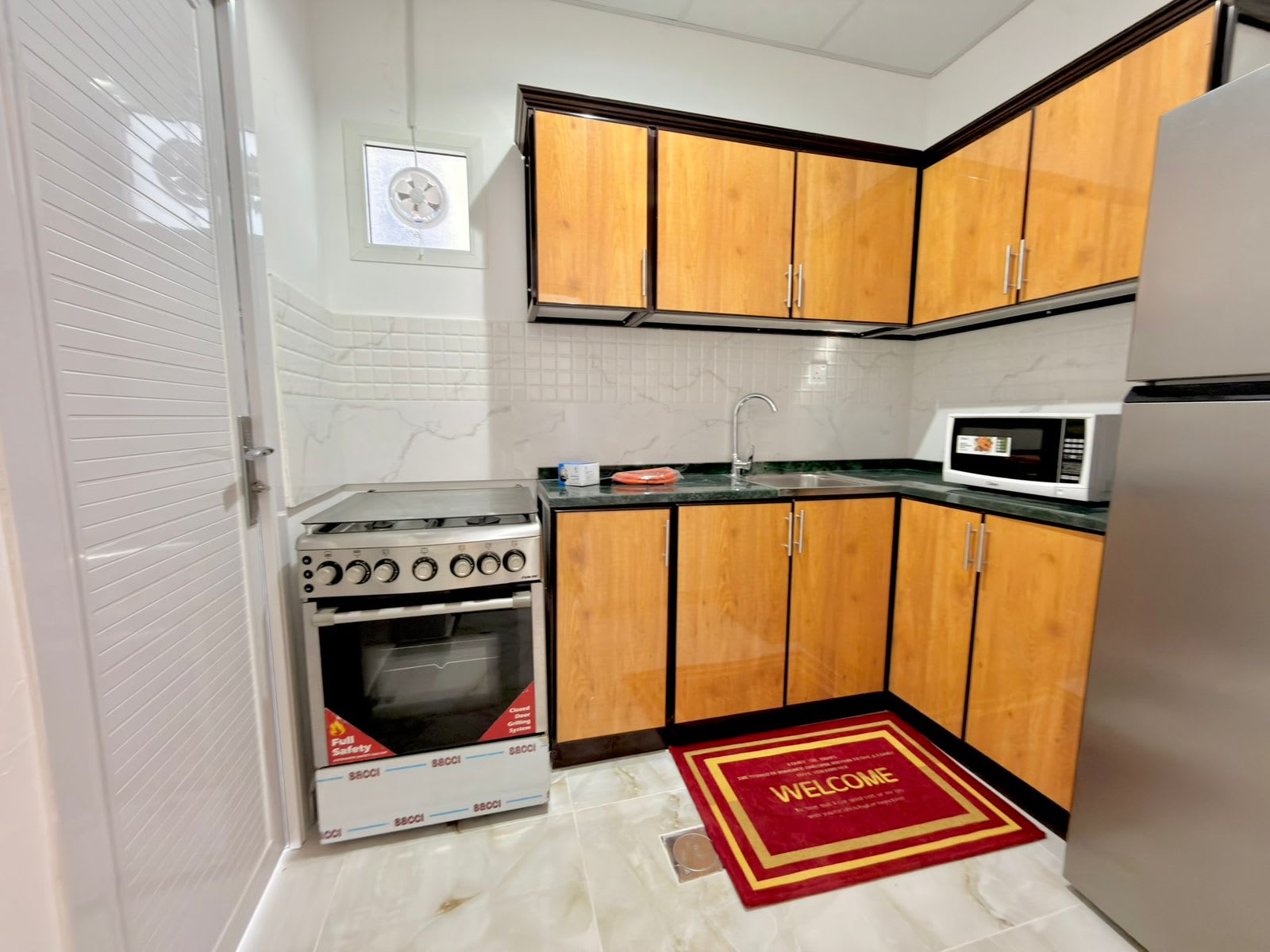 Fully Furnished Studio with Backyard — Opposite Madina Zayed Shopping Center - photo 12