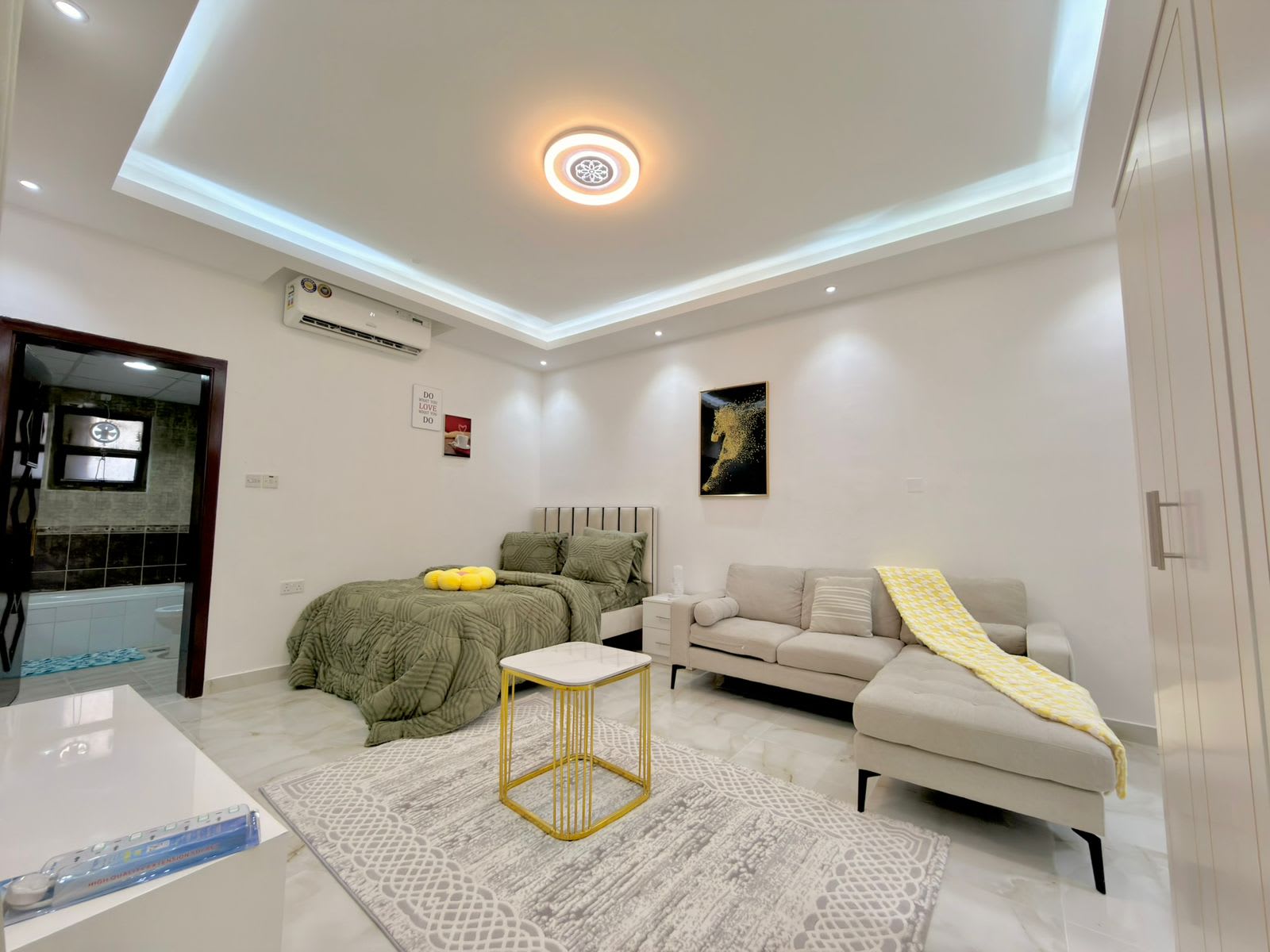 Fully Furnished Studio with Backyard — Opposite Madina Zayed Shopping Center - photo 4