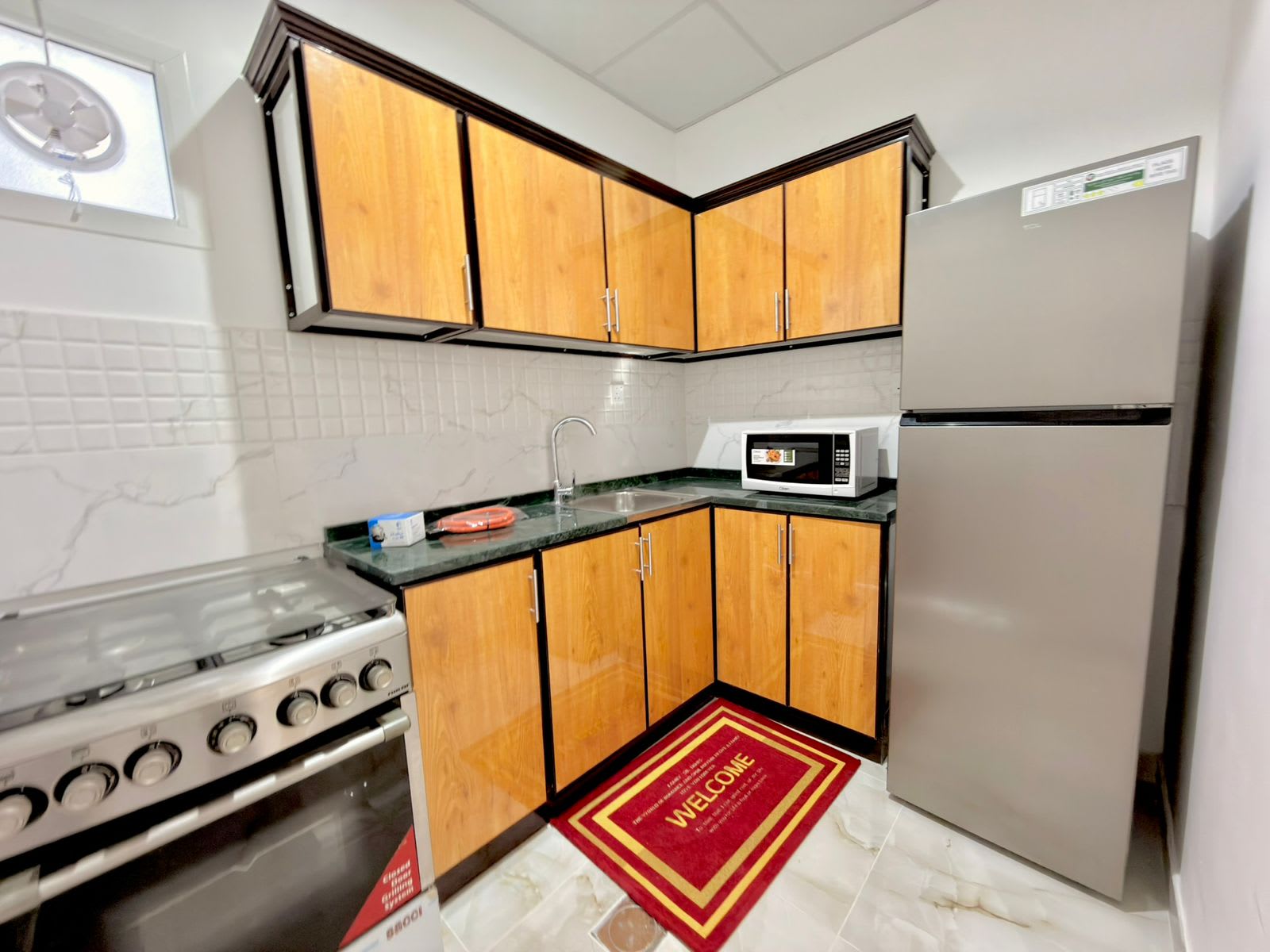 Fully Furnished Studio with Backyard — Opposite Madina Zayed Shopping Center - photo 8