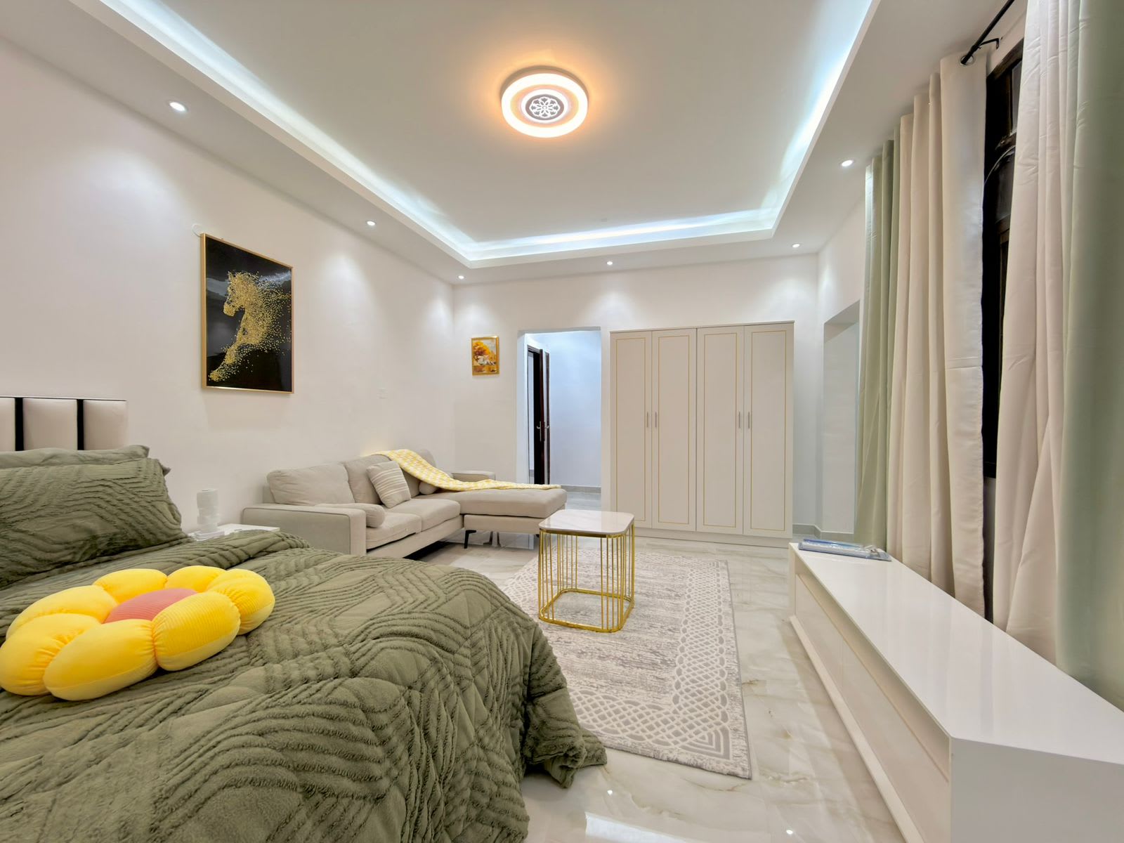 Fully Furnished Studio with Backyard — Opposite Madina Zayed Shopping Center - photo 6
