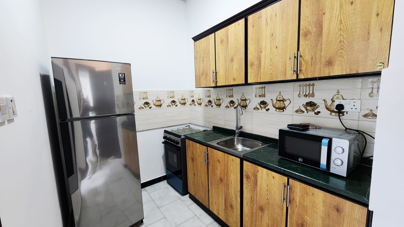 Fully Furnished Studio Near Etihad Plaza — Khalifa City, Abu Dhabi - photo 8