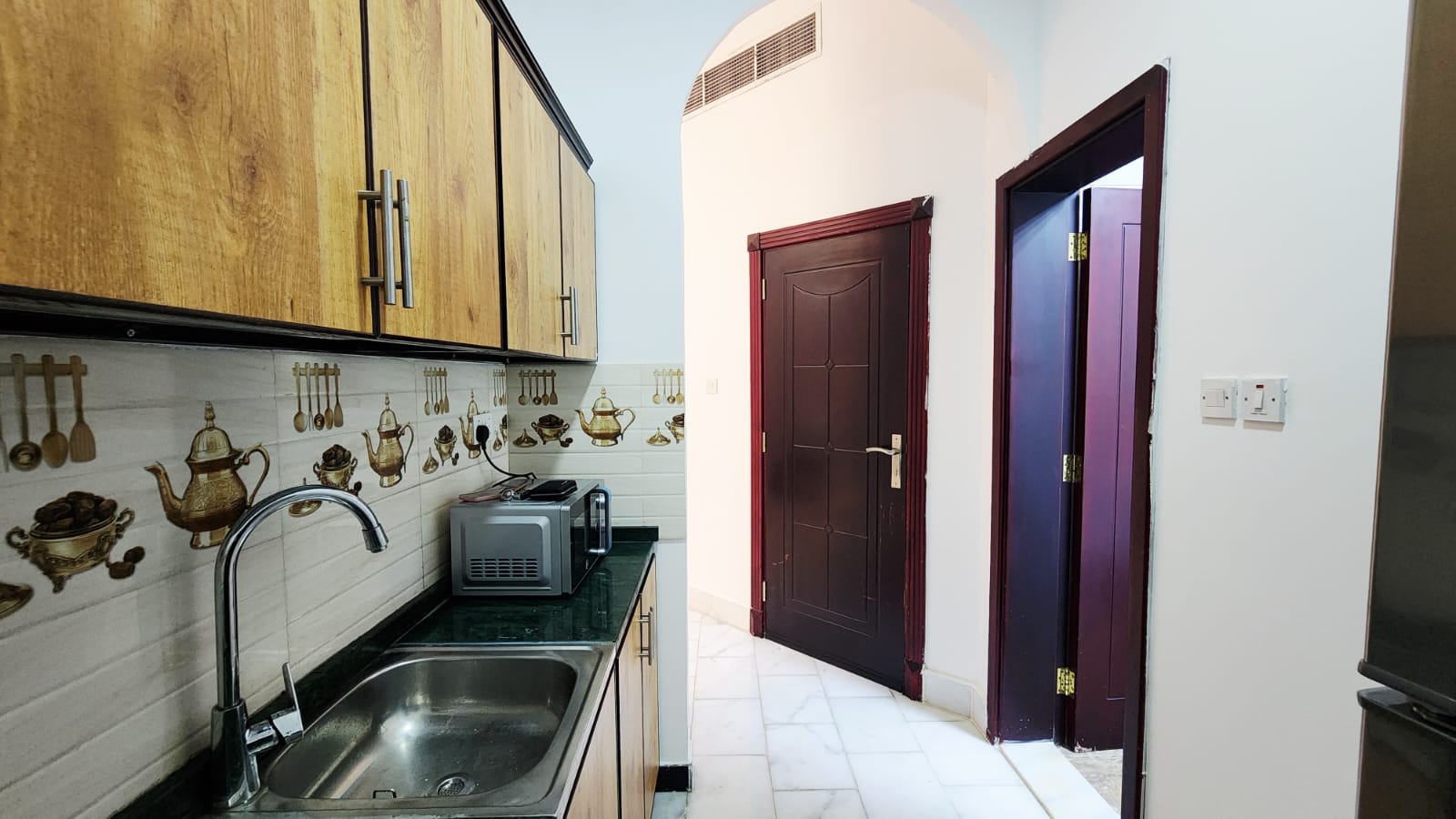 Fully Furnished Studio Near Etihad Plaza — Khalifa City, Abu Dhabi - photo 11