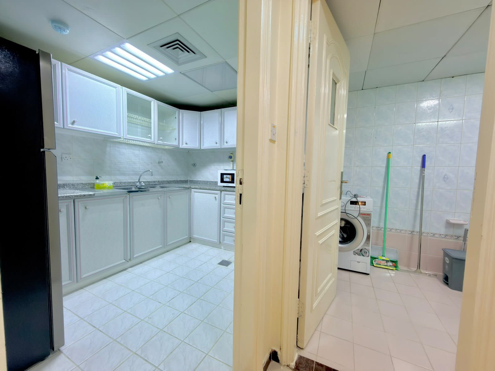 Fully Furnished 1BHK Apartment 402 — Opposite Guardian Office Tower, Muroor - photo 15
