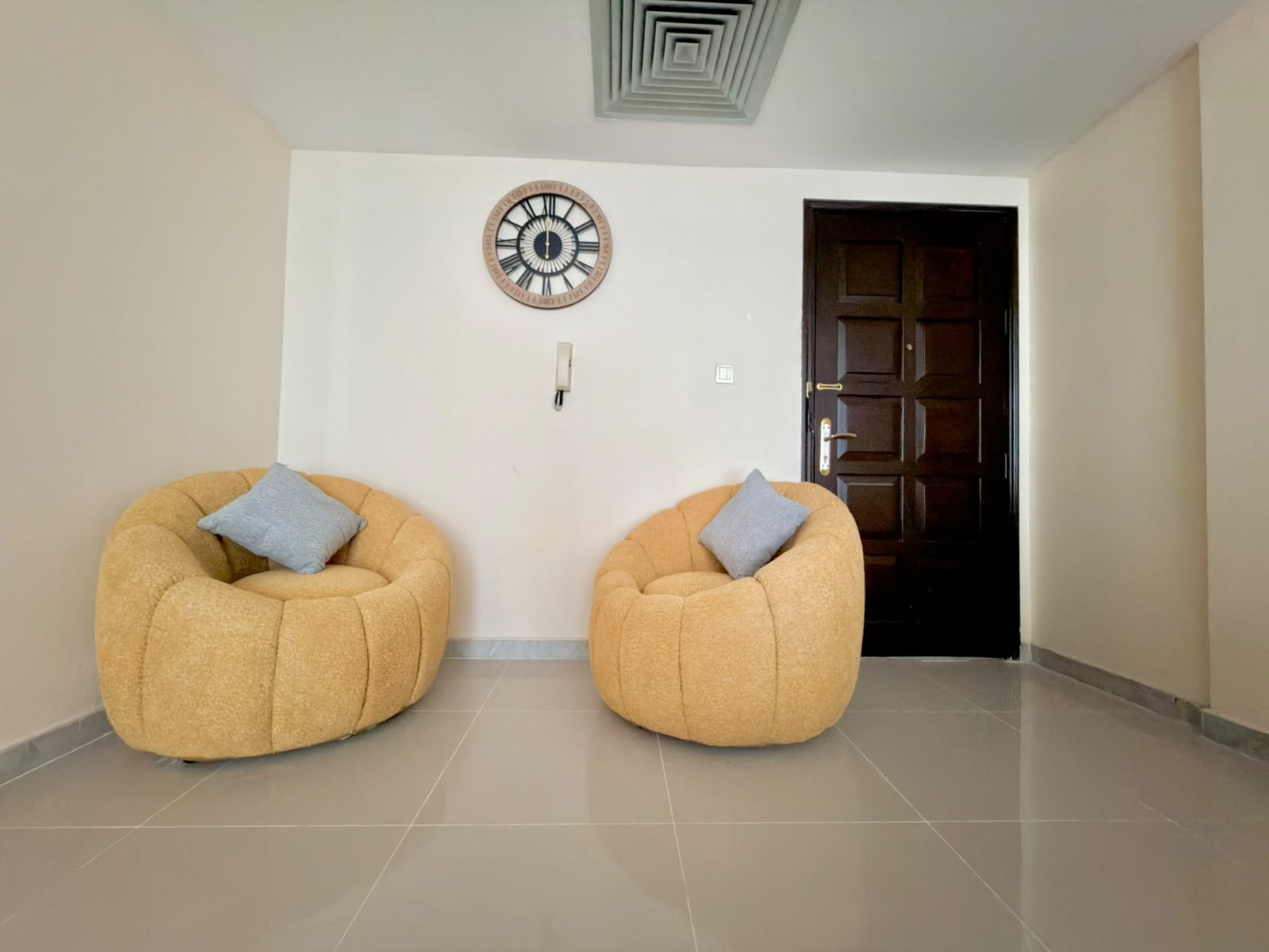 Fully Furnished 1BHK Apartment 404 — Opposite Guardian Office Tower, Muroor - photo 5