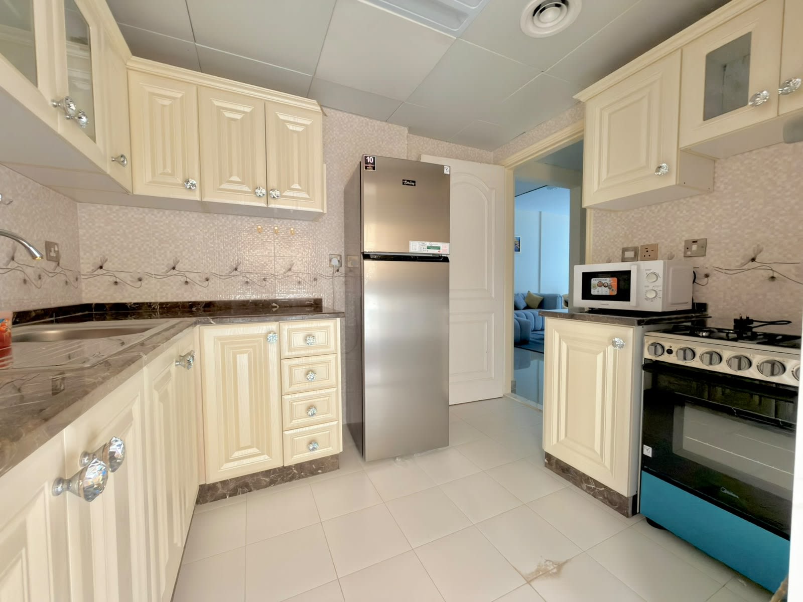 Fully Furnished 1BHK Apartment 404 — Opposite Guardian Office Tower, Muroor - photo 15