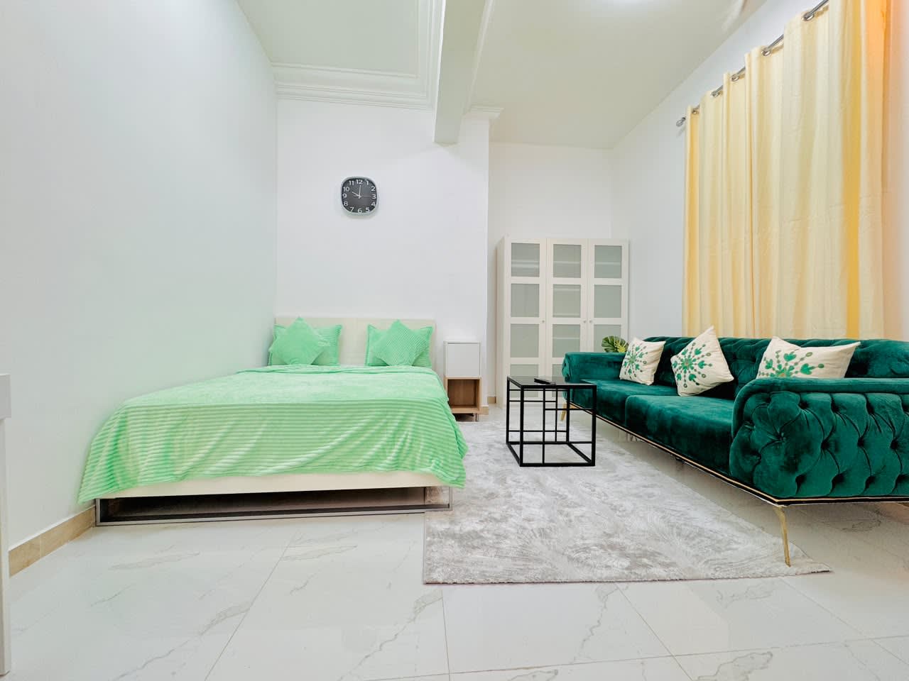 Fully Furnished Studio Opposite Mushrif Mall — Available October 10th - photo 2