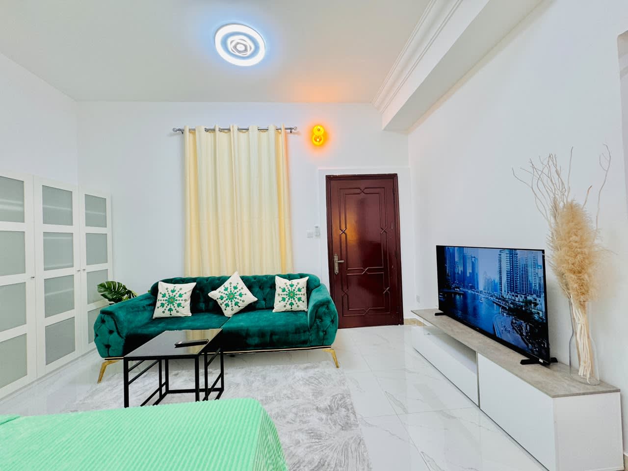 Fully Furnished Studio Opposite Mushrif Mall — Available October 10th - photo 1