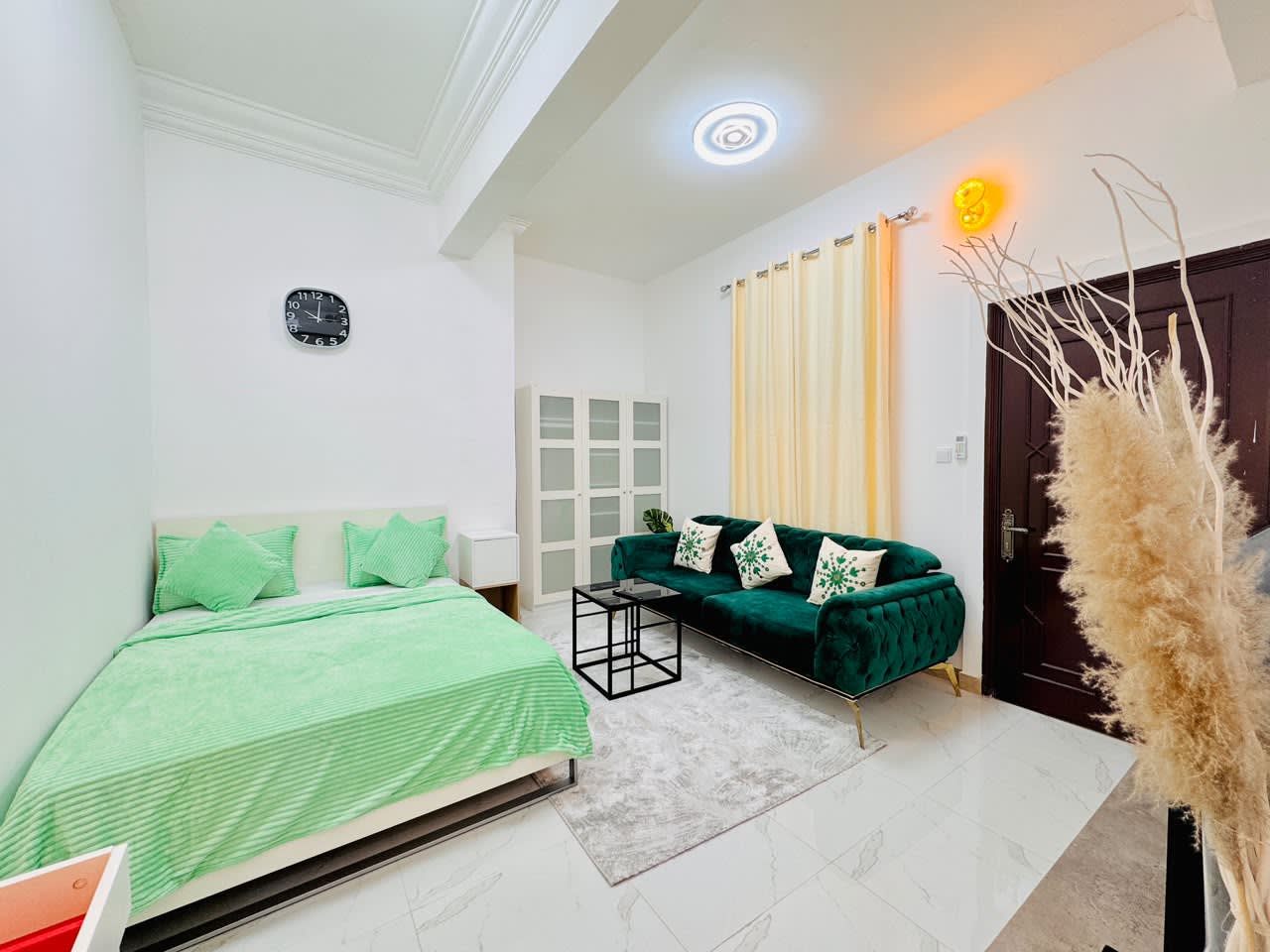 Fully Furnished Studio Opposite Mushrif Mall — Available October 10th - photo 5