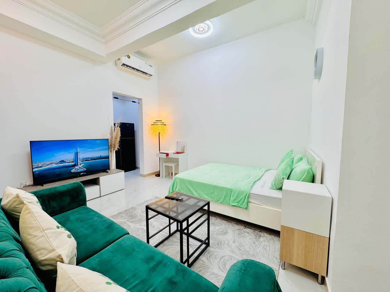 Fully Furnished Studio Opposite Mushrif Mall — Available October 10th - photo 9