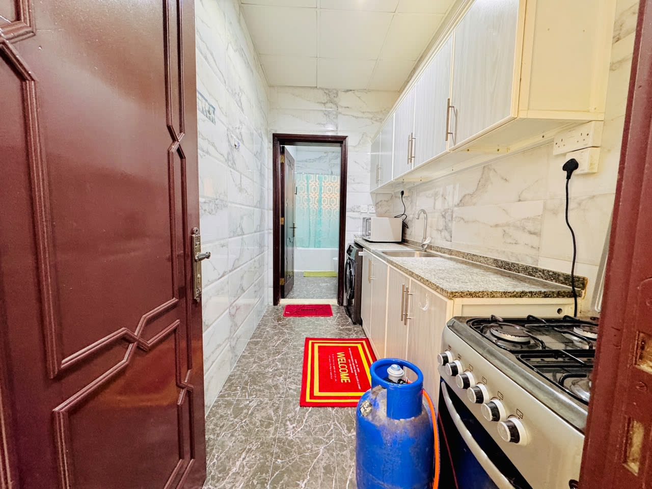 Fully Furnished Studio Opposite Mushrif Mall — Available October 10th - photo 14
