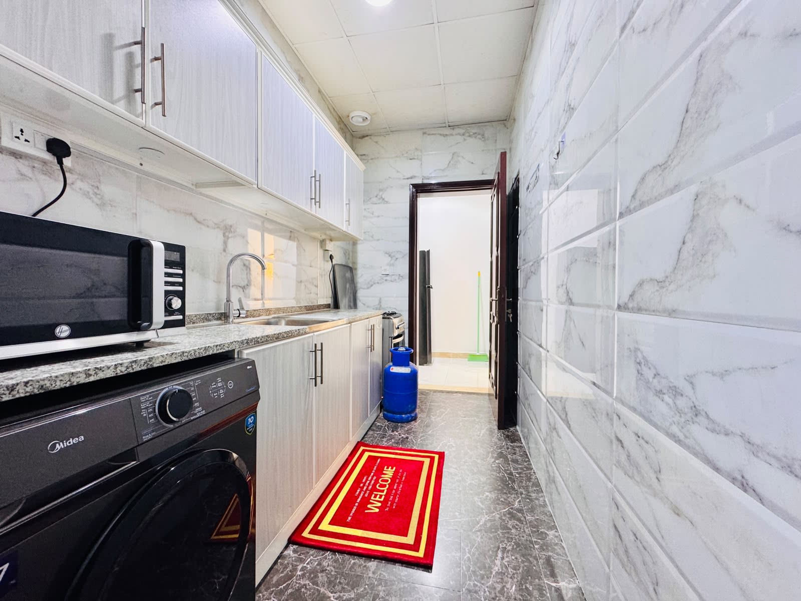 Fully Furnished Studio Opposite Mushrif Mall — Available October 10th - photo 15