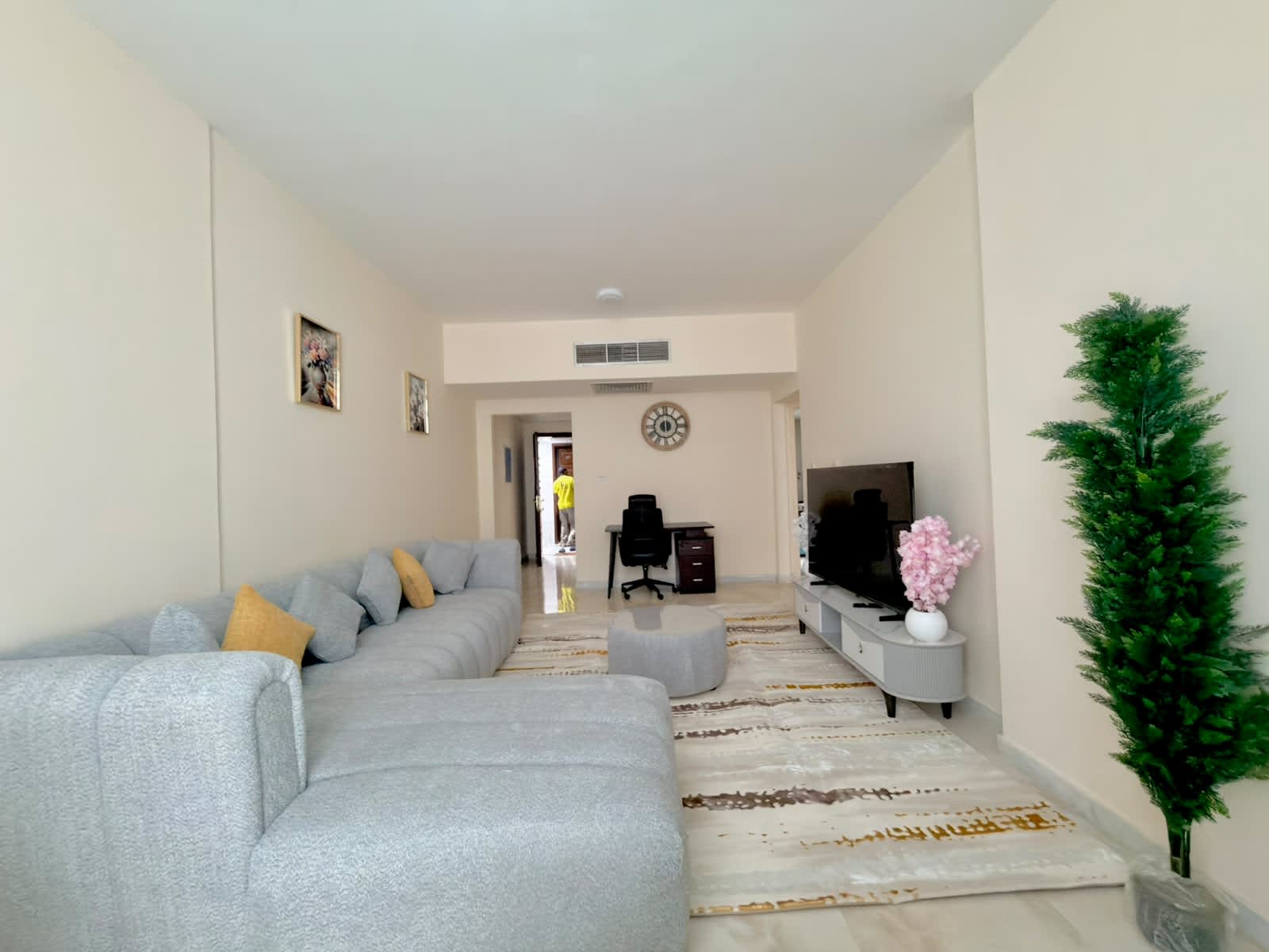 Fully Furnished 1BHK Apartment 406 — Opposite Guardian Office Tower, Muroor - photo 2