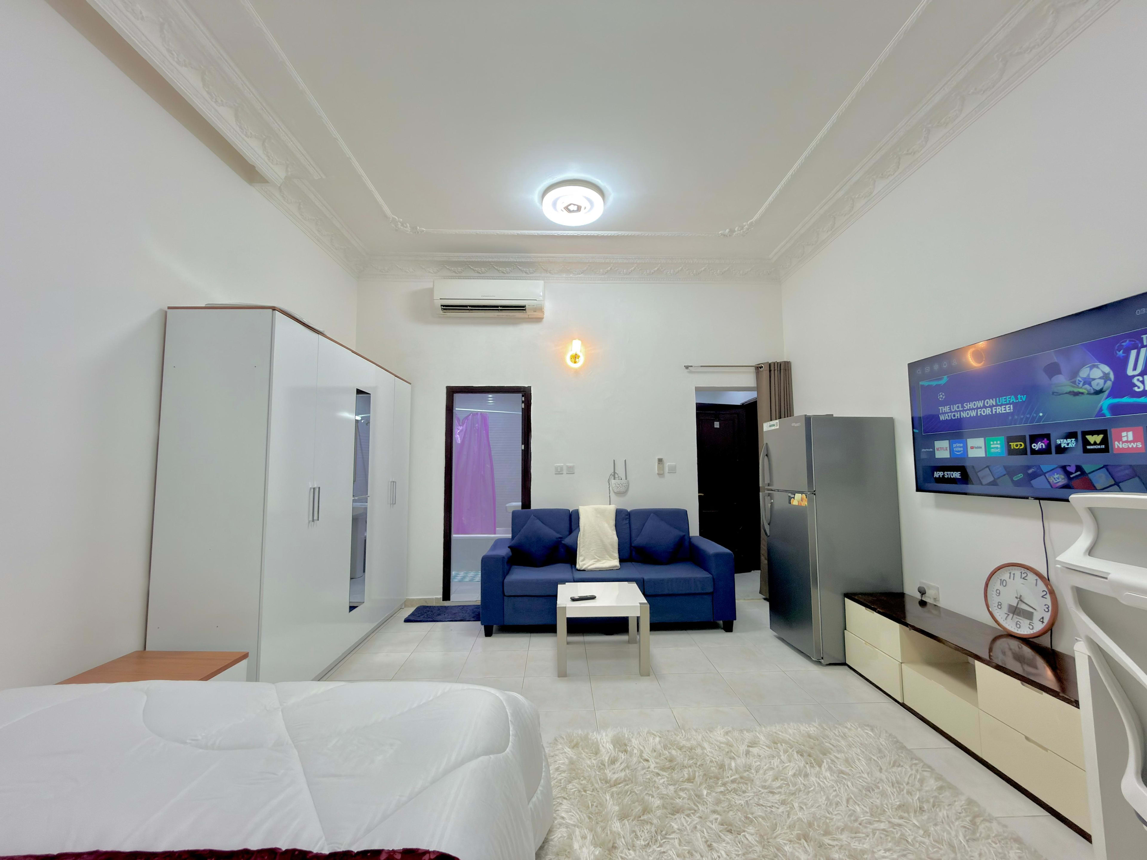 Fully Furnished Studio with Private Backyard — Opposite Mushrif Mall - photo 5