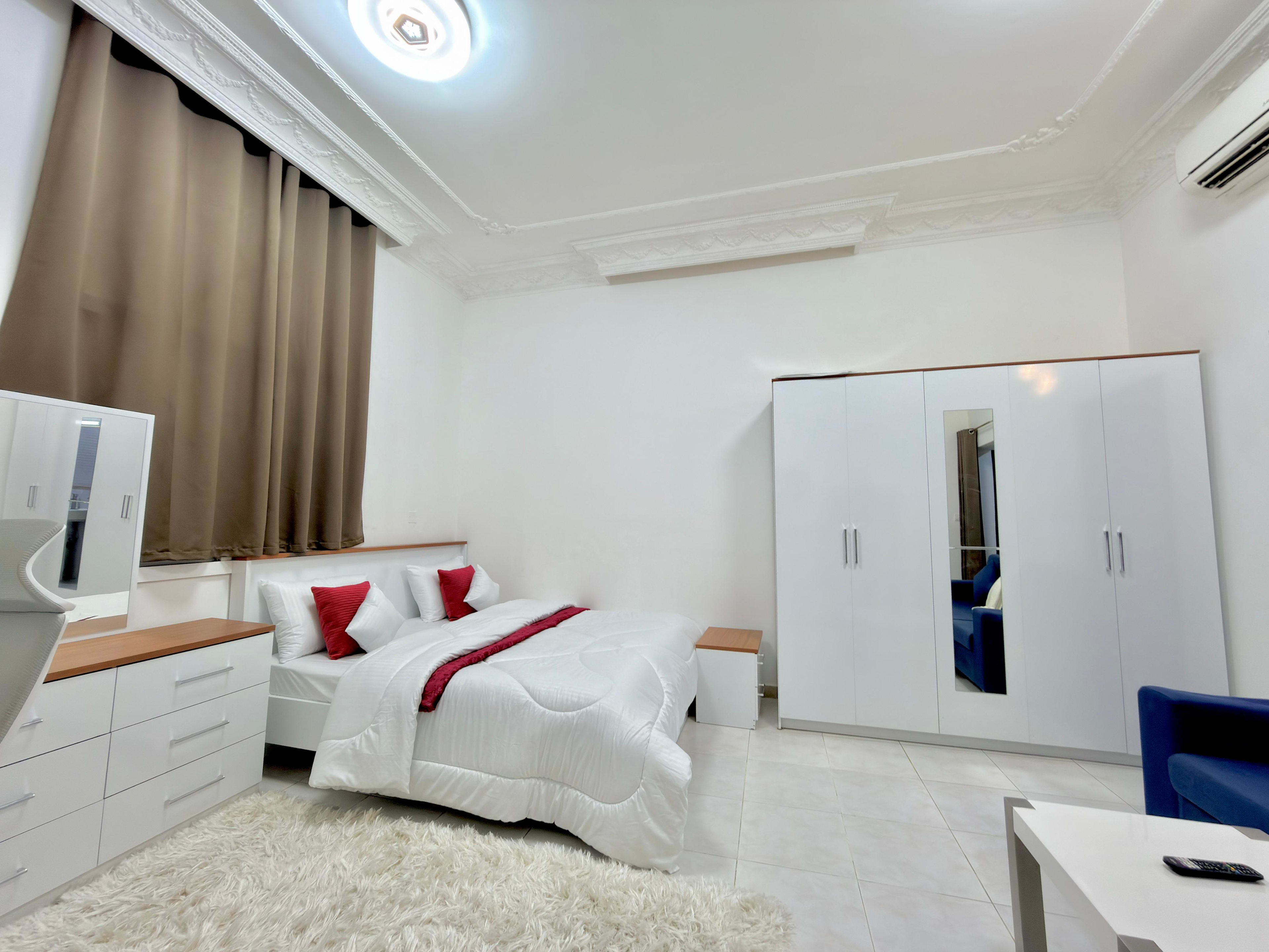 Fully Furnished Studio with Private Backyard — Opposite Mushrif Mall - photo 6