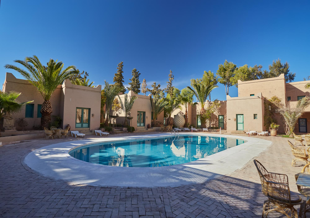 Luxurious Desert Oasis