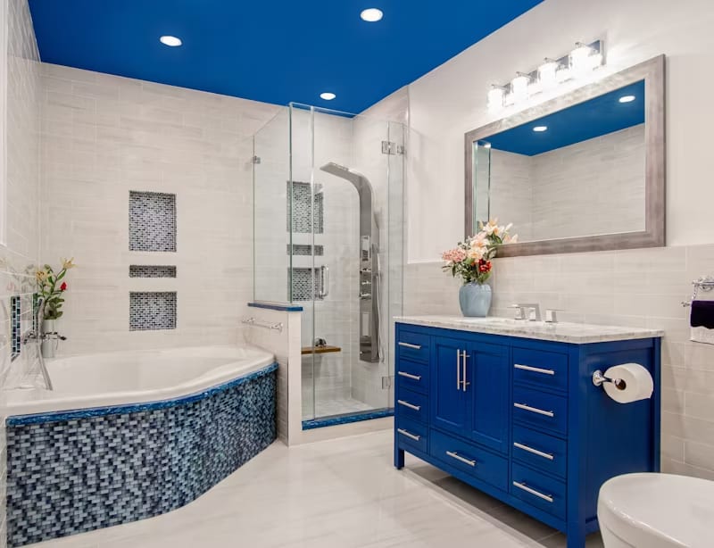 Luxurious bathroom remodeling in Texas – create a custom spa-like retreat or add new bathroom space with expert craftsmanship and personalized designs.