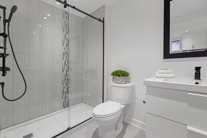 Enhance your bathroom with expert shower installations in Texas by scheduling a consultation with Texas Remodelers for walk-in showers and custom designs.