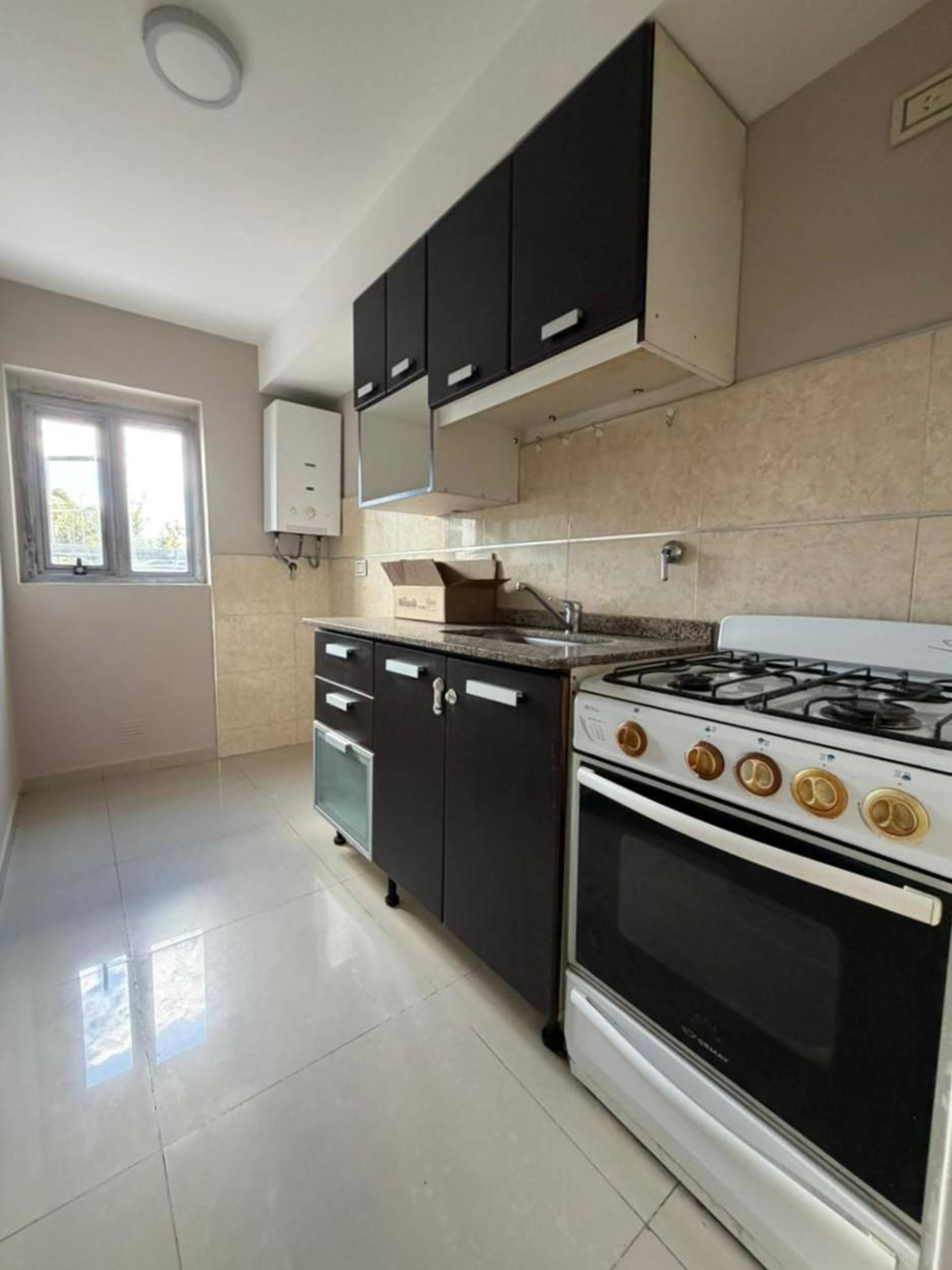 ALQUILO DEPTO 1 DORM ALTO VILLA SOL - AMENITIES, COMPLEJO CERRADO - cocina