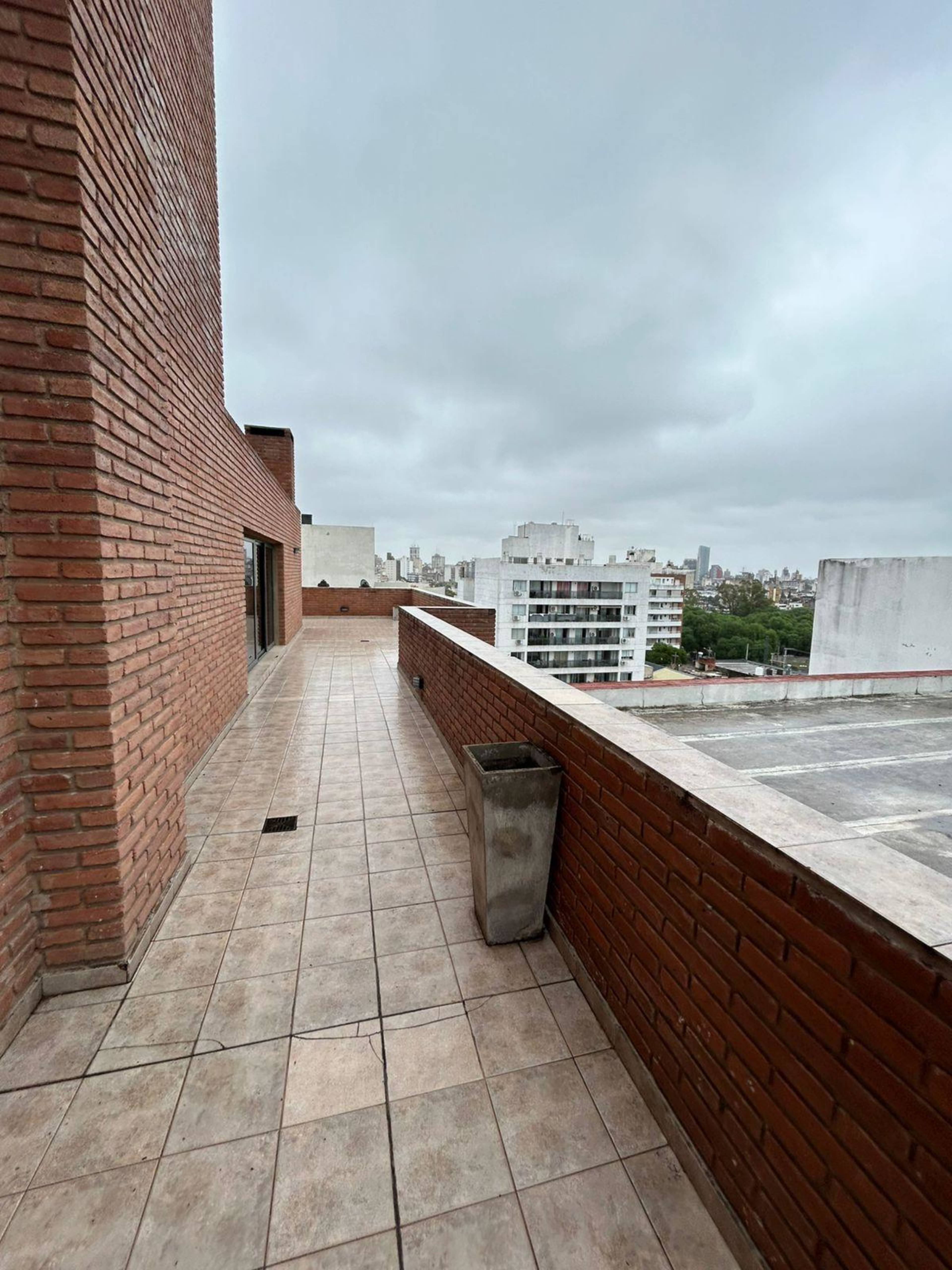 GENERAL PAZ DEPTO 1 DORM EN ALQUILER CON TERRAZA Y ASADOR - extra