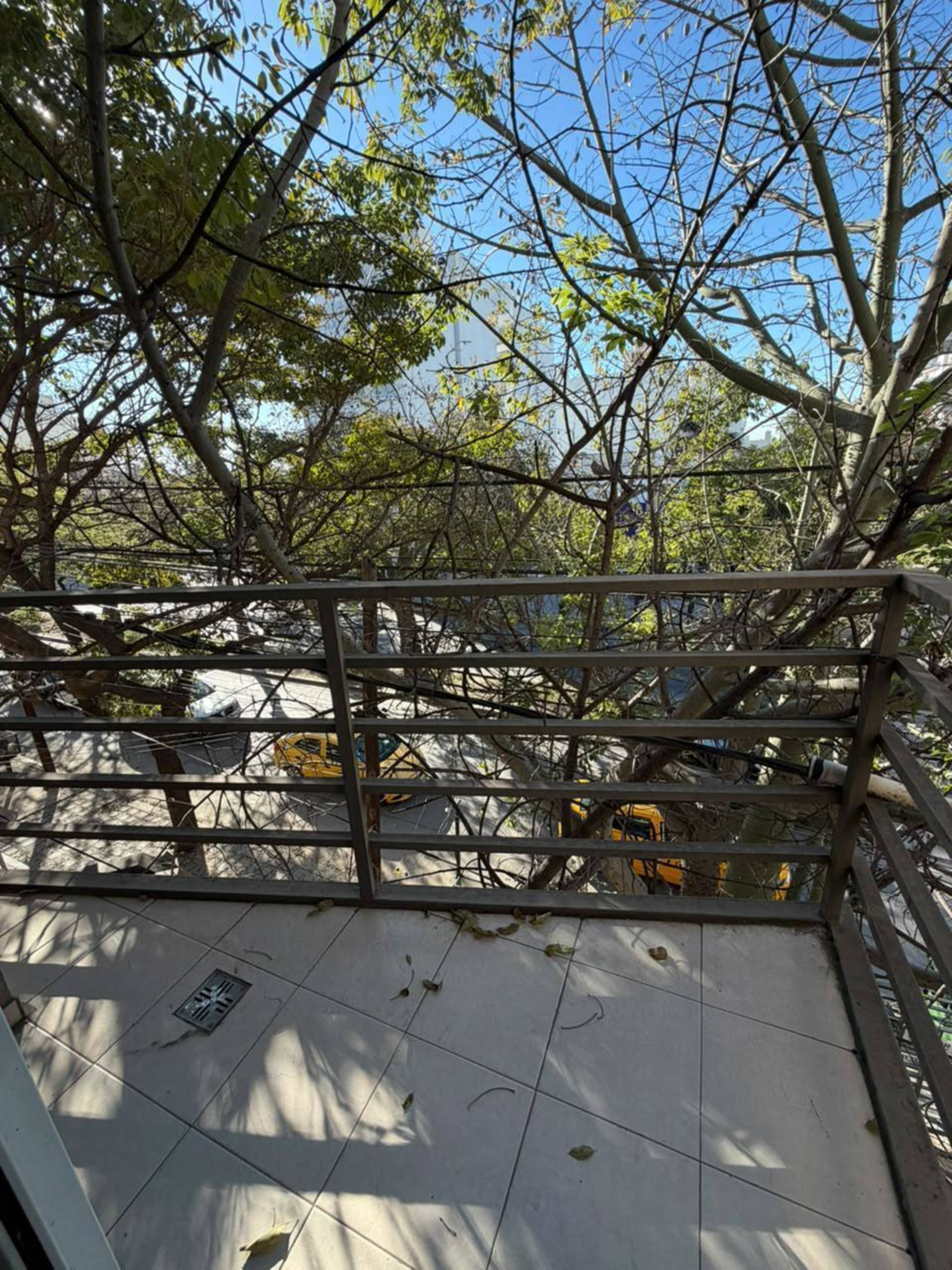 Depto Duarte Quiros 1915 - balcon