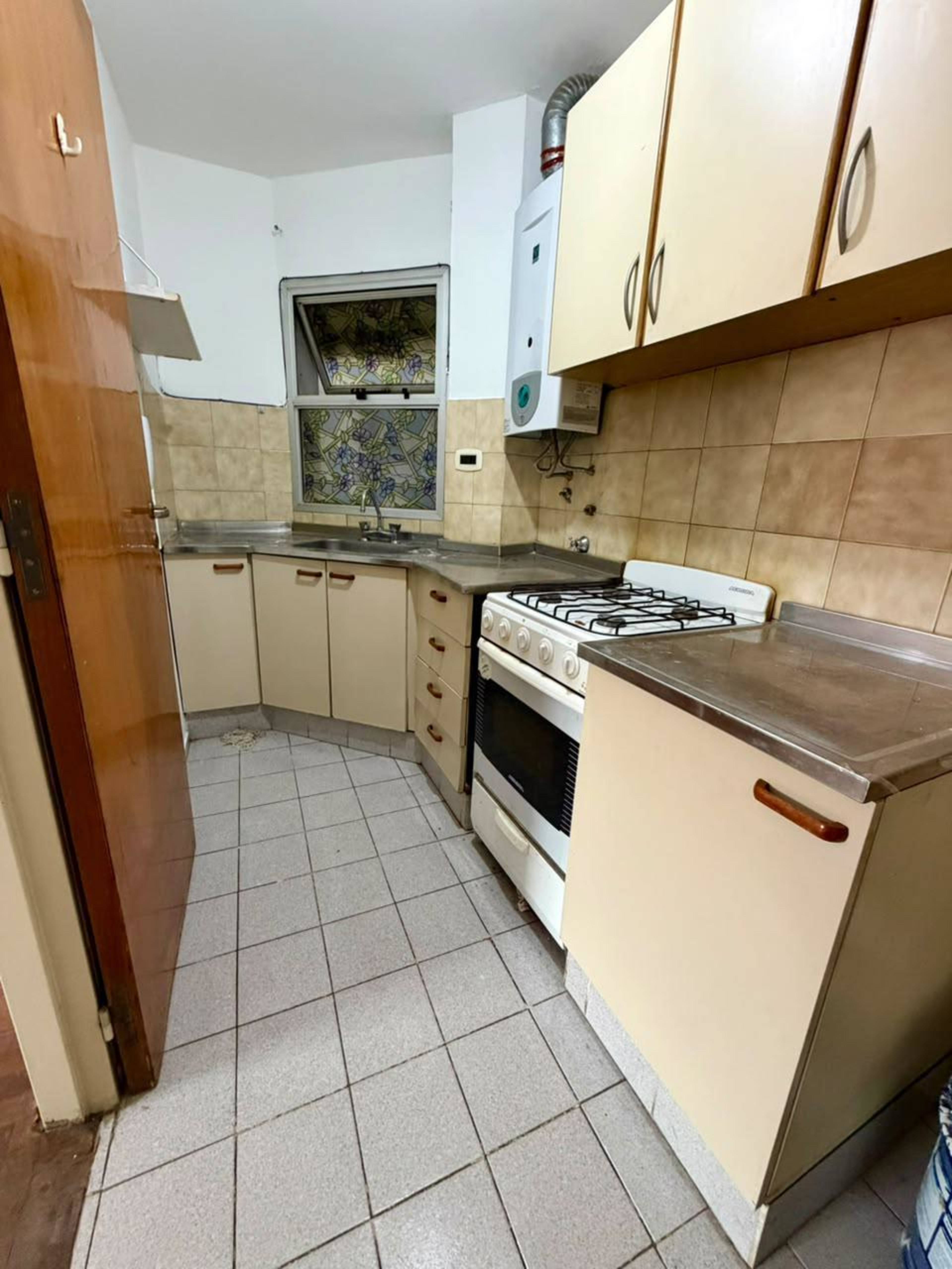 Depto Chacabuco 472 - cocina