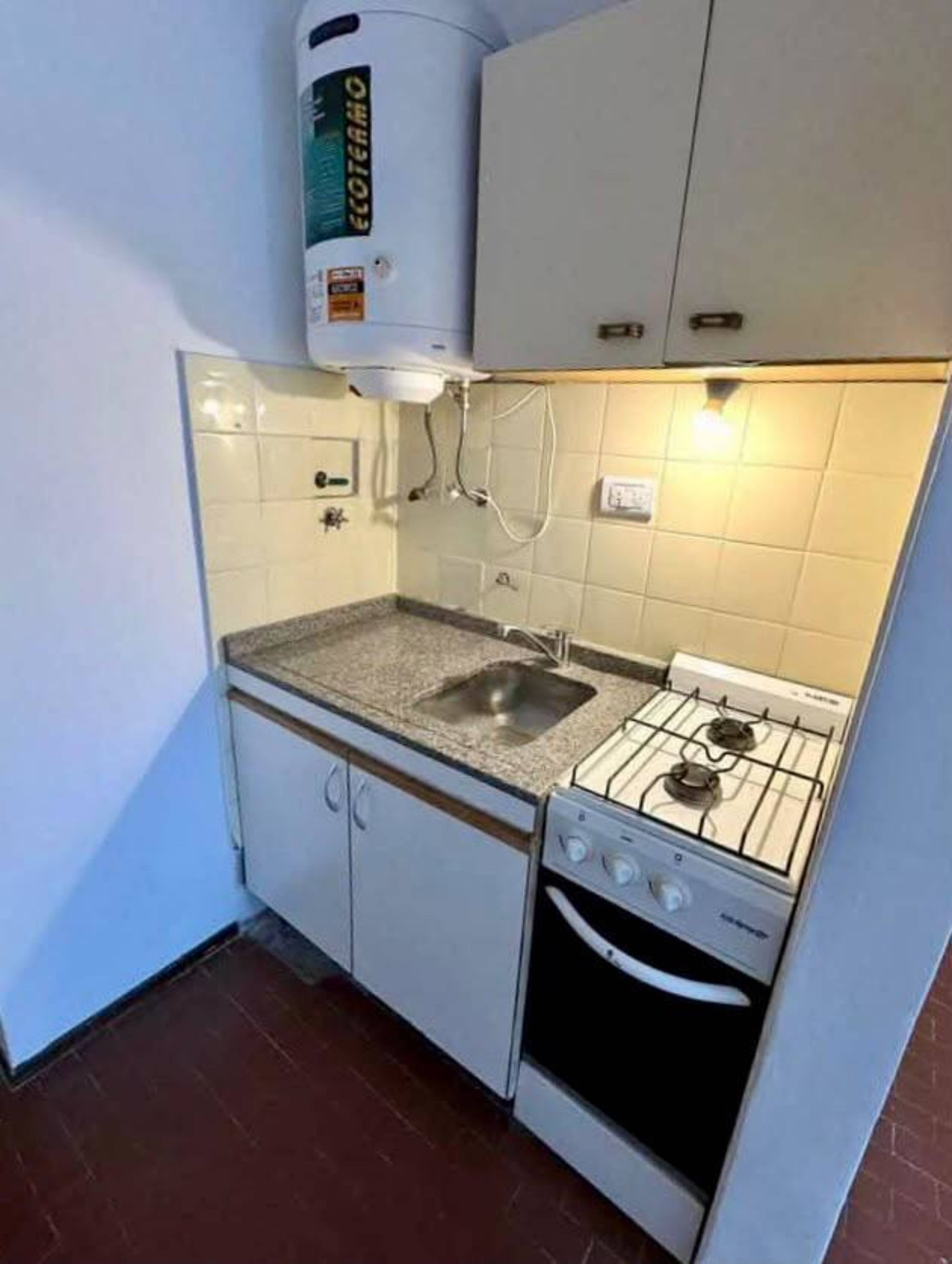Depto Estrada 72 - cocina