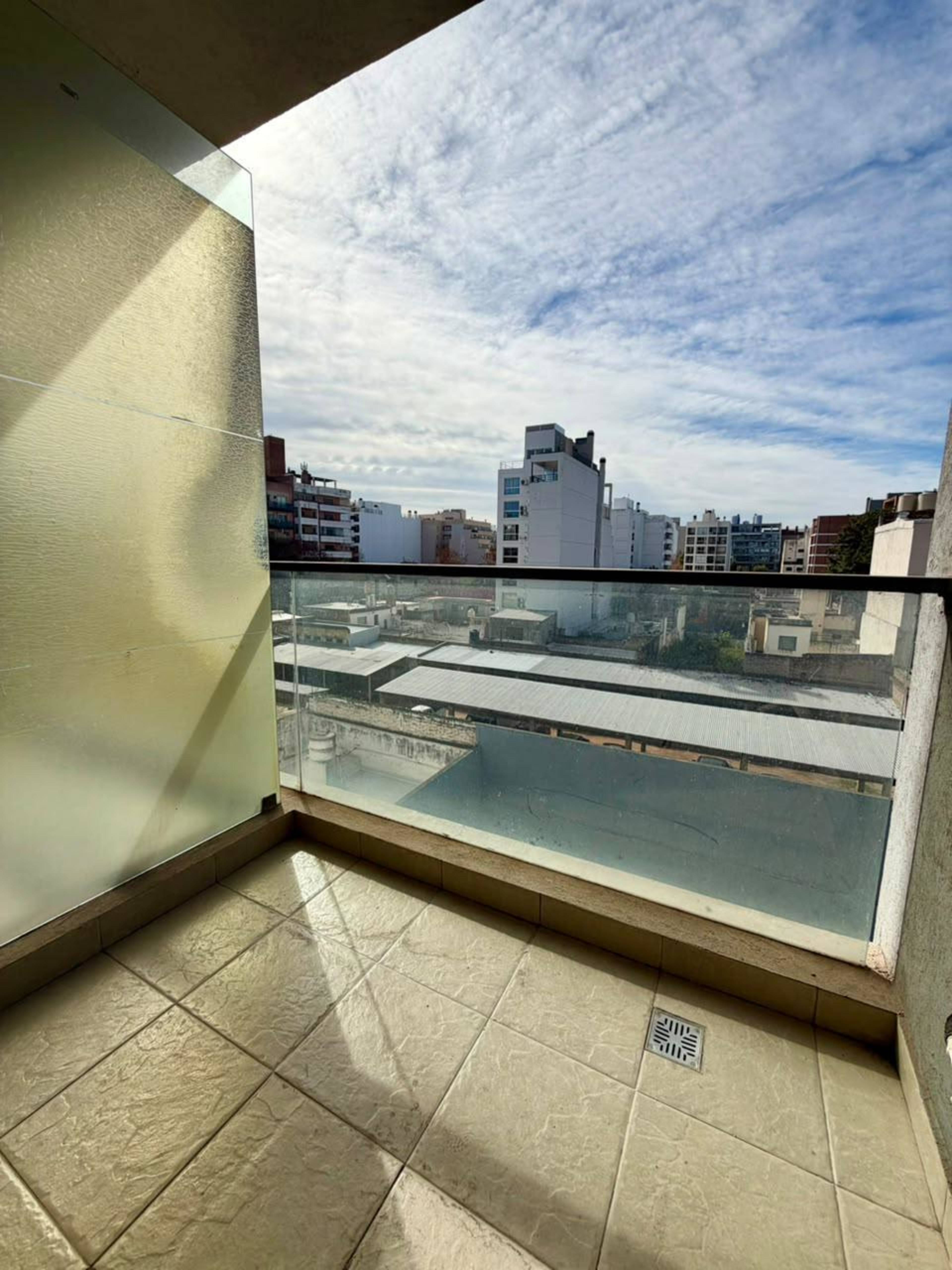 Depto Ovidio Lagos 354 - balcon